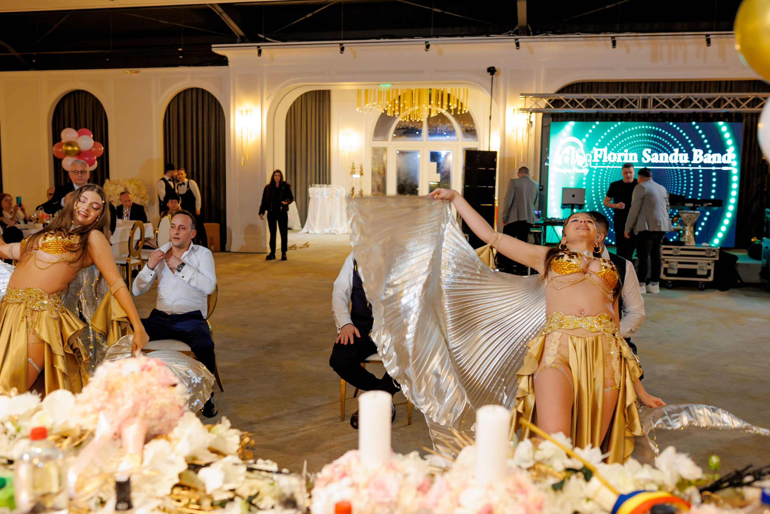 Povestea voastră, regizată de noi |Cristi Turculet Videograf Nuntă Suceava | wedding highlight. Servicii foto-video profesionale, pentru momente de neuitat