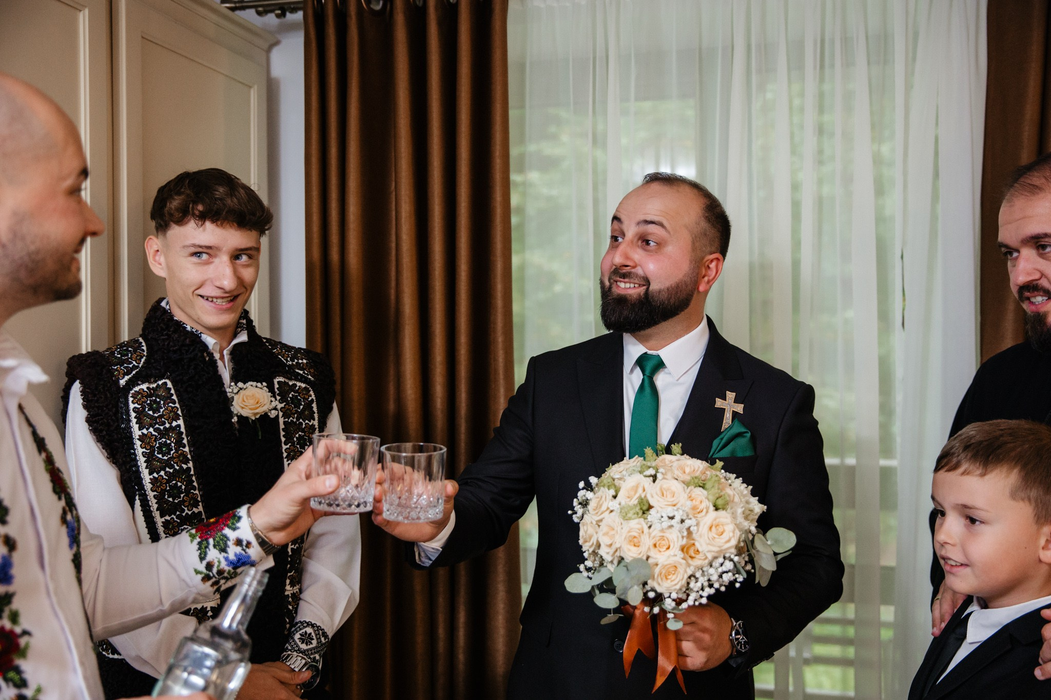 Nunta de Poveste la Sucevița: Cristi și Andreea. Servicii foto-video profesionale, pentru momente de neuitat