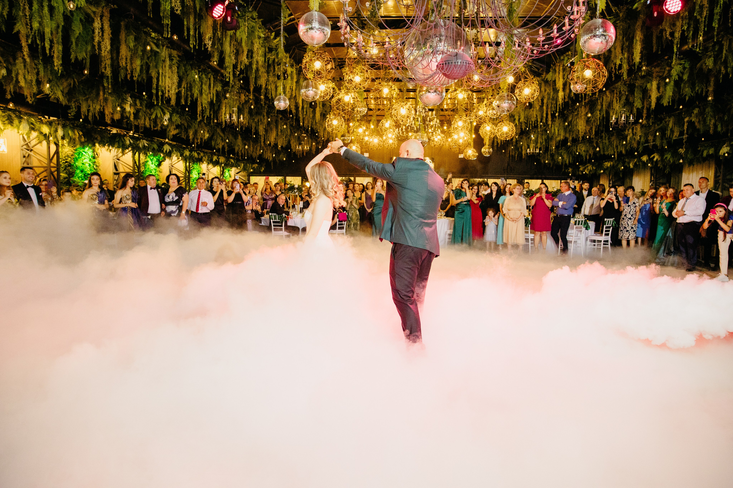 Raluca & Bogdan - Domeniile Saftica. MDimaFotoStudio. Fotograf de nuntă, evenimente private și de familie