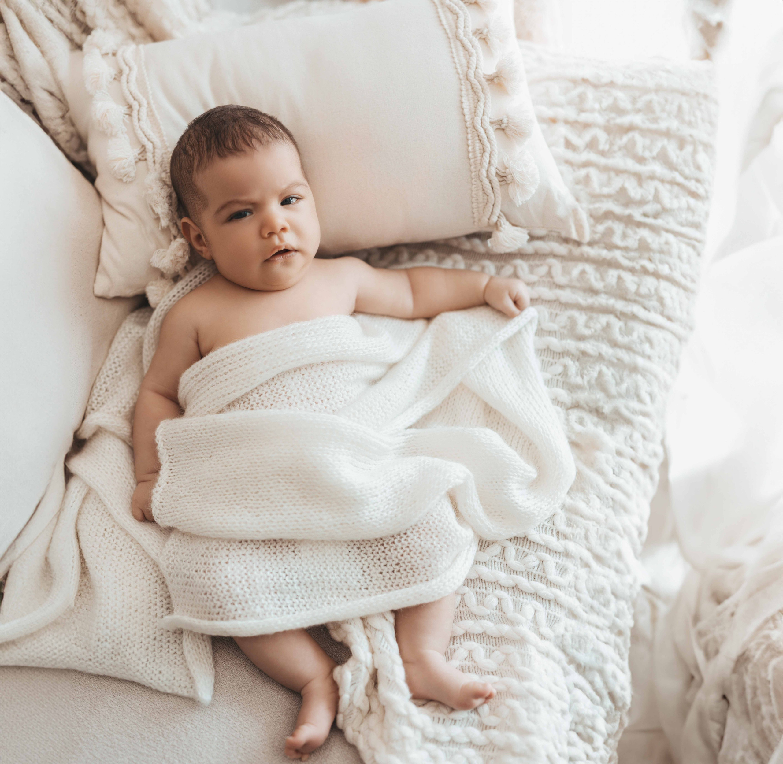 Newborn Natural. Newborn, kids, family photographer based near Zurich, Switzerland