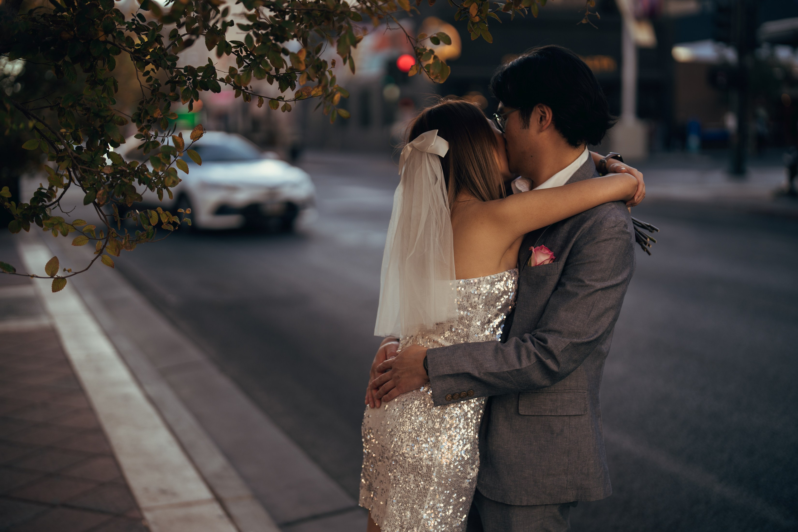 Yee Po& Jit. Wedding & elopement photographer Viktoriya Kravtsov. Las Vegas