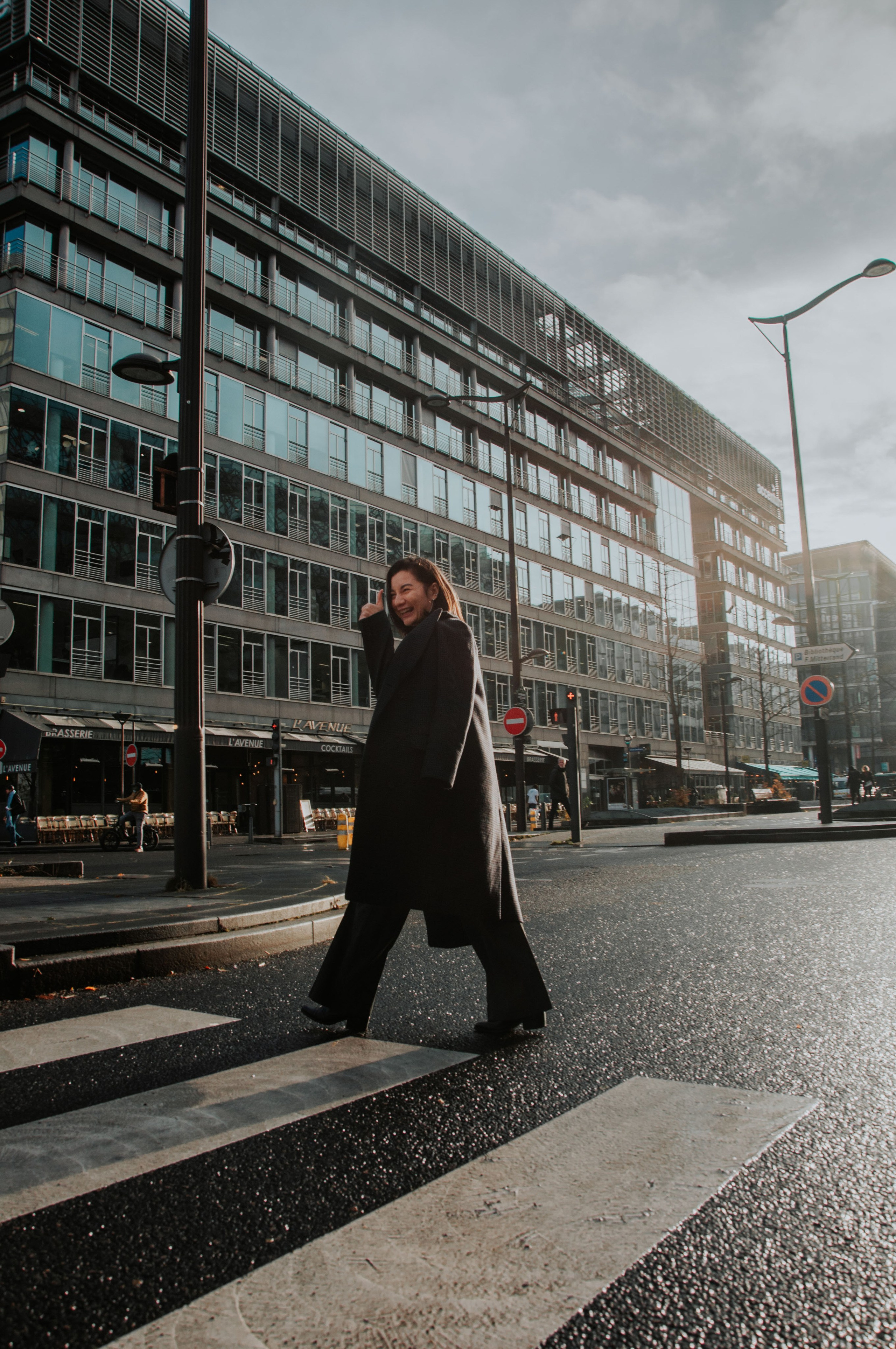 Urban photoshoot in Paris. Paris photographer — Polina Osipova