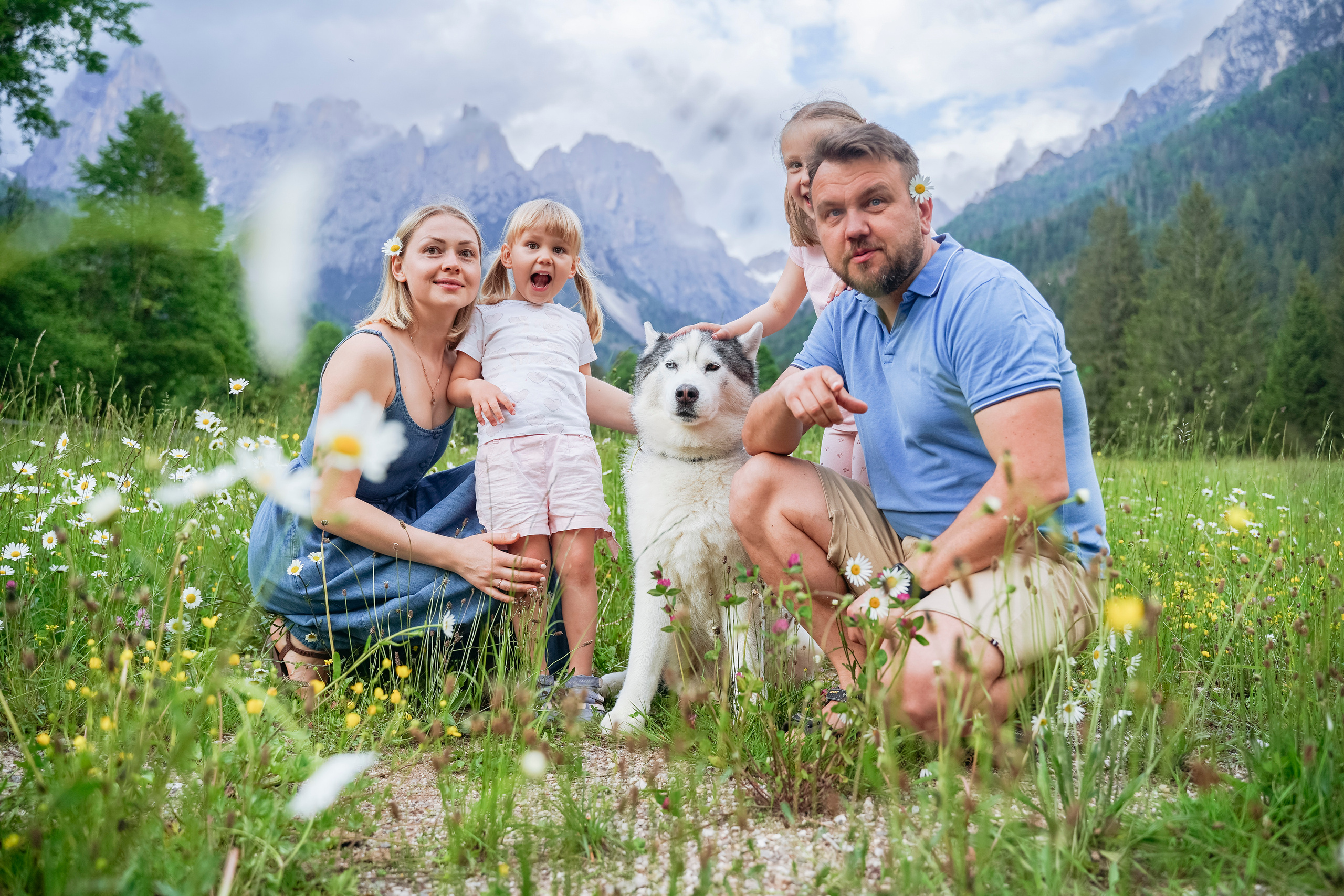 Margarita and Andrei with daughters. Nina Janeckova Fotografin und Videografin am Bodensee