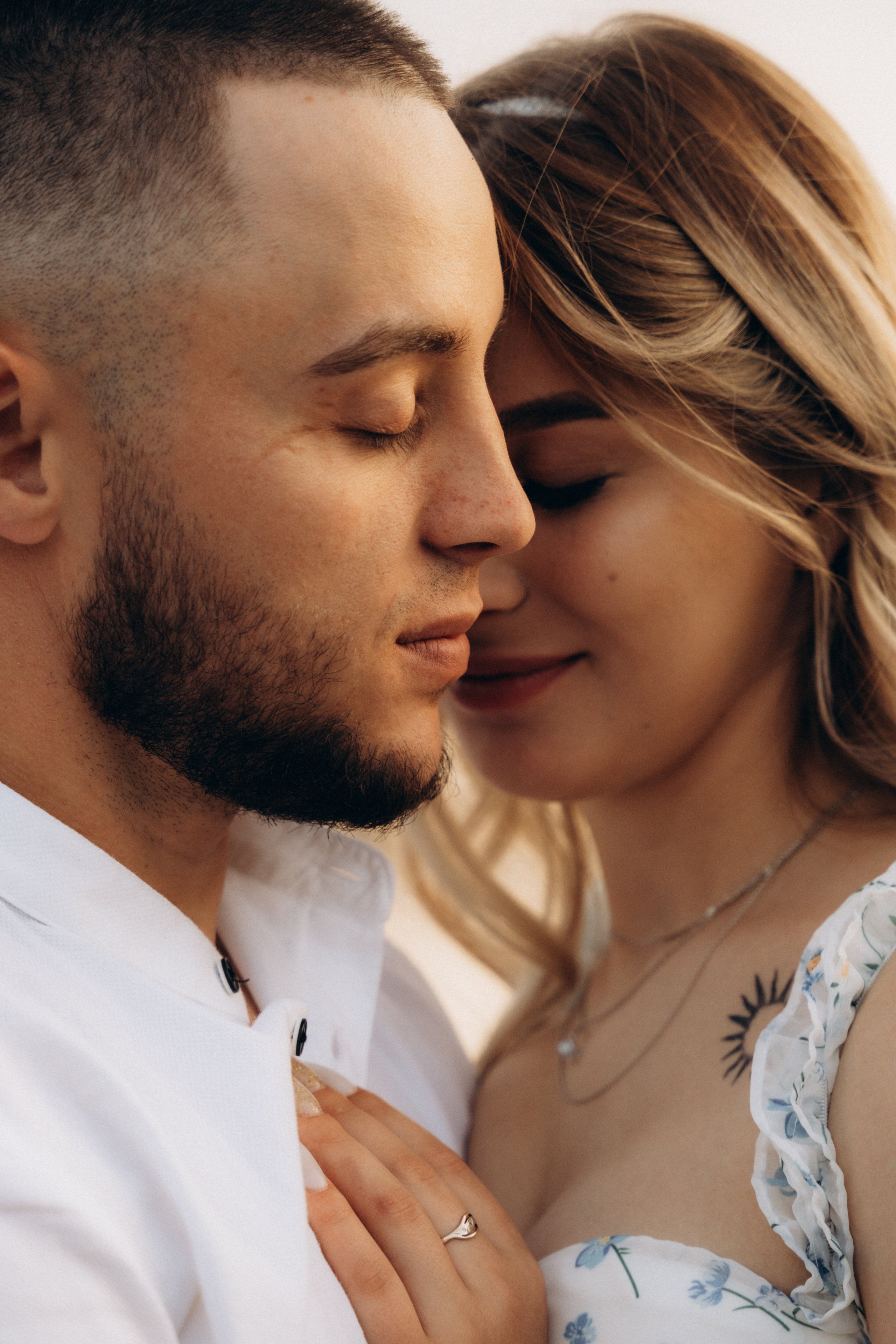 Golden Hour. Fotograf Katowice – sesje indywidualne, rodzinne, ślubne