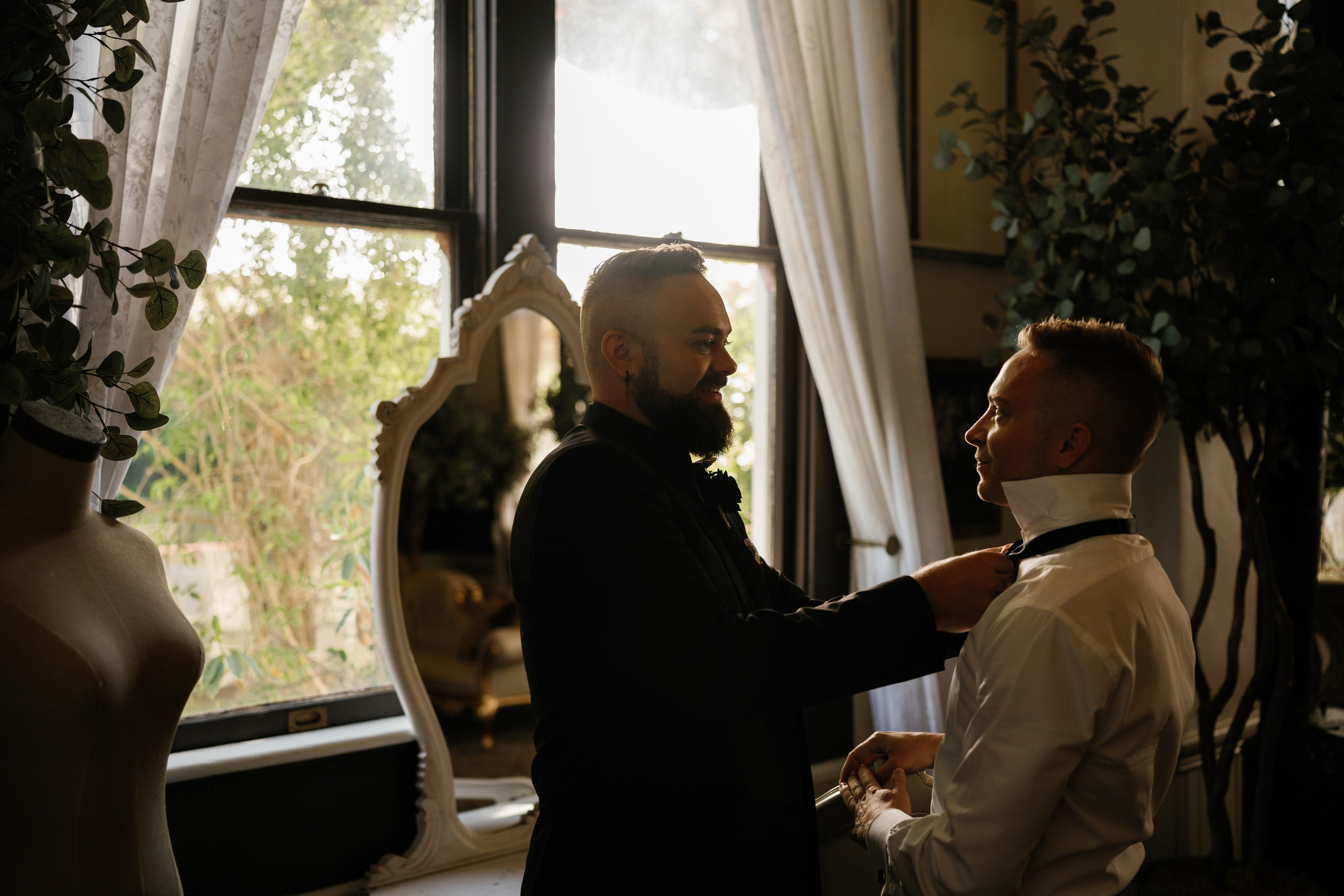 LGBT wedding photographer in California. Wedding Photography & Videography Team in California, Los Angeles, San Francisco, San Diego and Travel