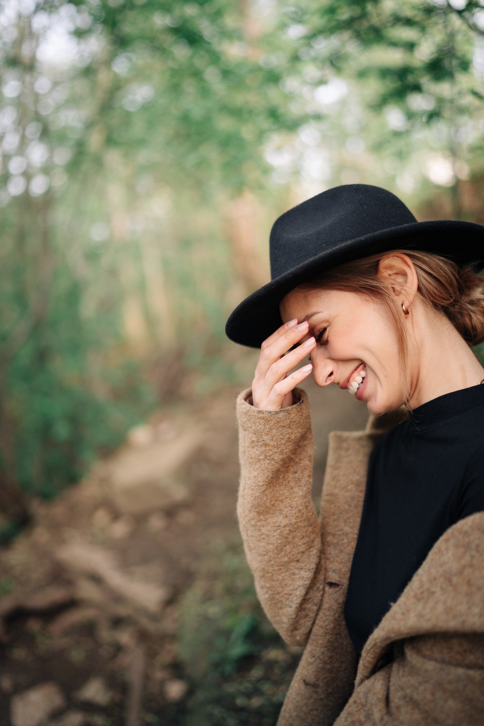 Hat, Coat, and Watch. Couple and Family Photographer in Tallinn, Sasha Kaloshin