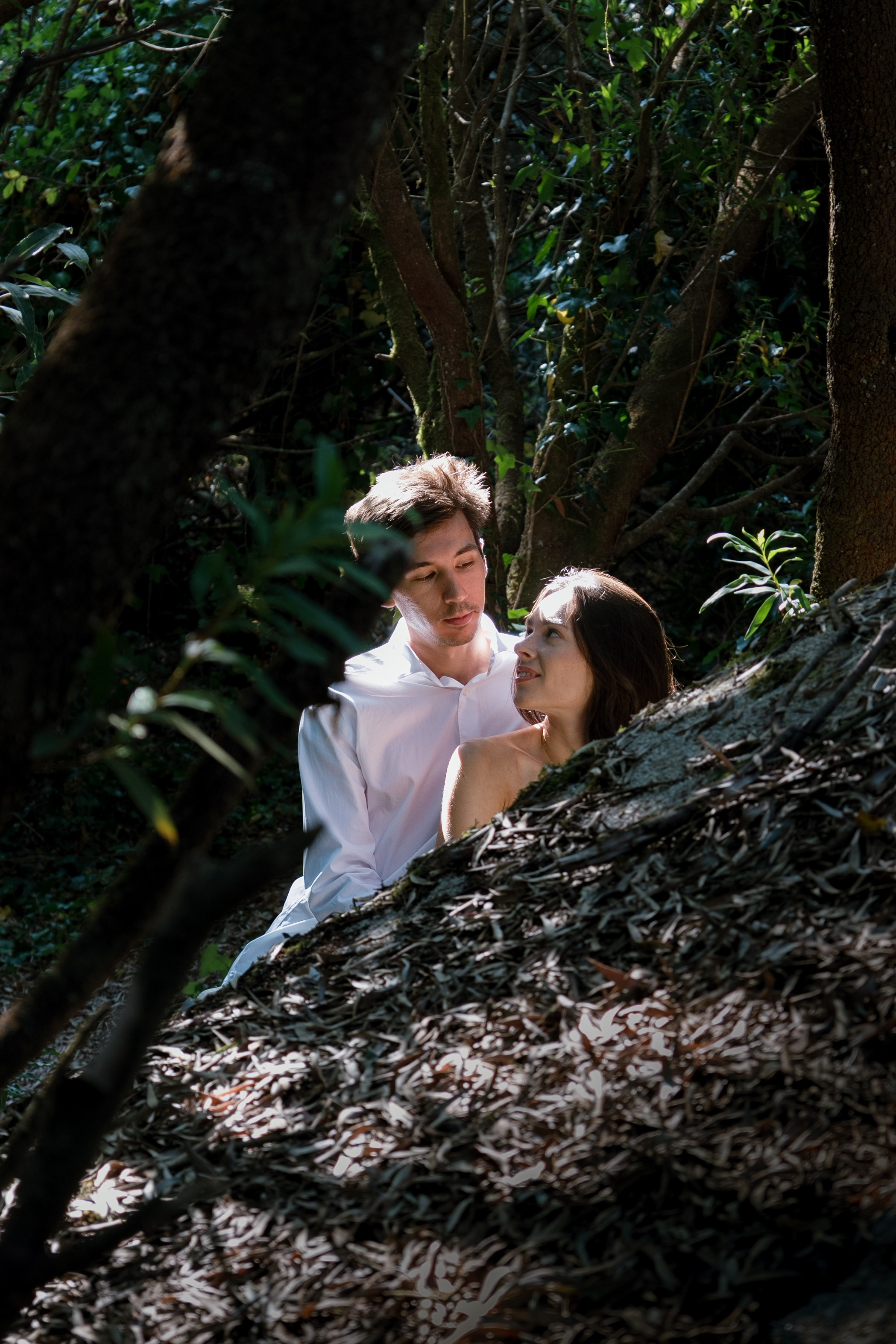 Anya & Dima in a forest. Bogdan S | PHOTOGRAPHER BASED IN LISBON