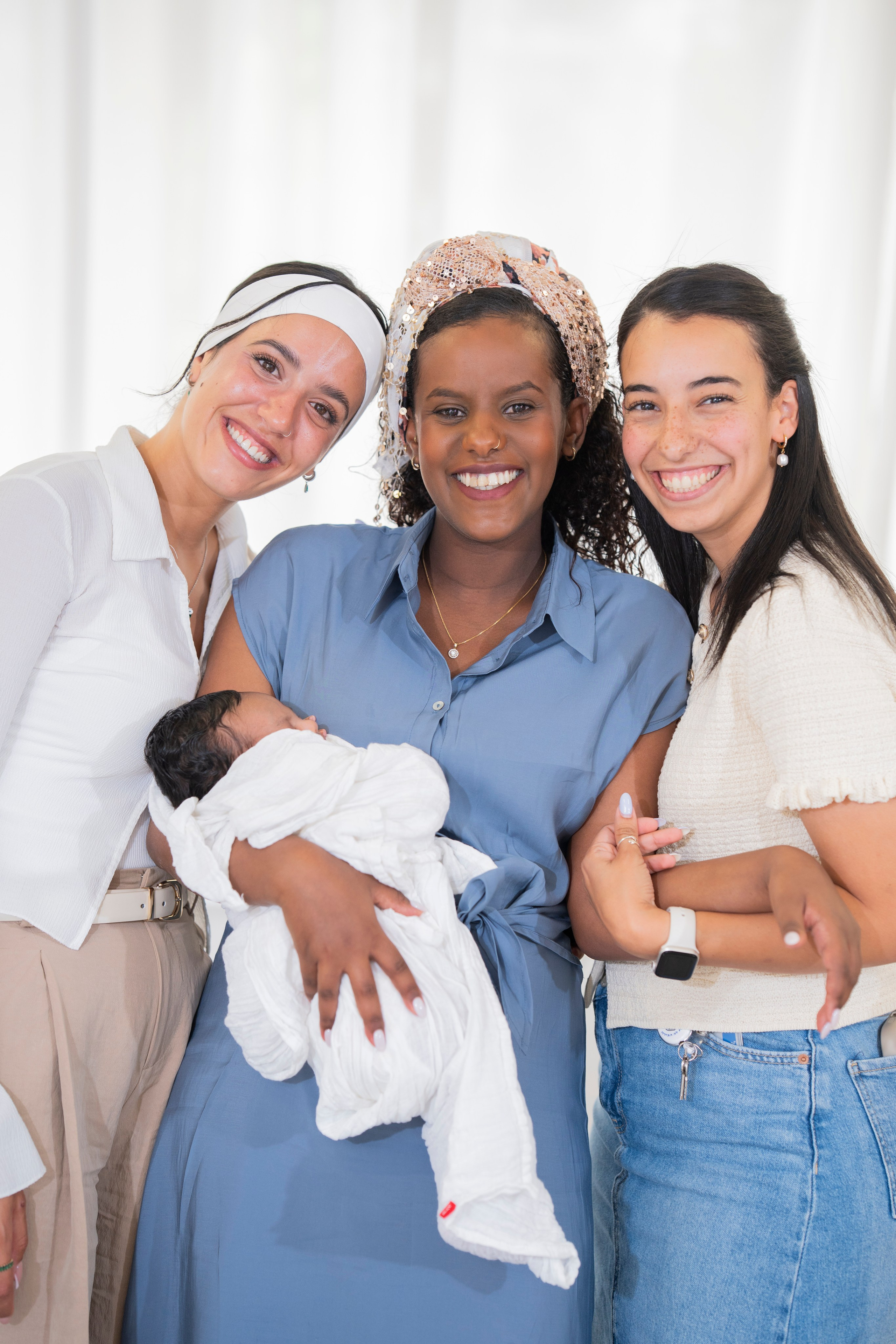 משפחת סלומון. יוסף מזרחי צילום חתונה, ברית וזוגיות. צלם מקצועי שאוהב להוציא אתכם הכי יפים ברגעים הכי מרגשים