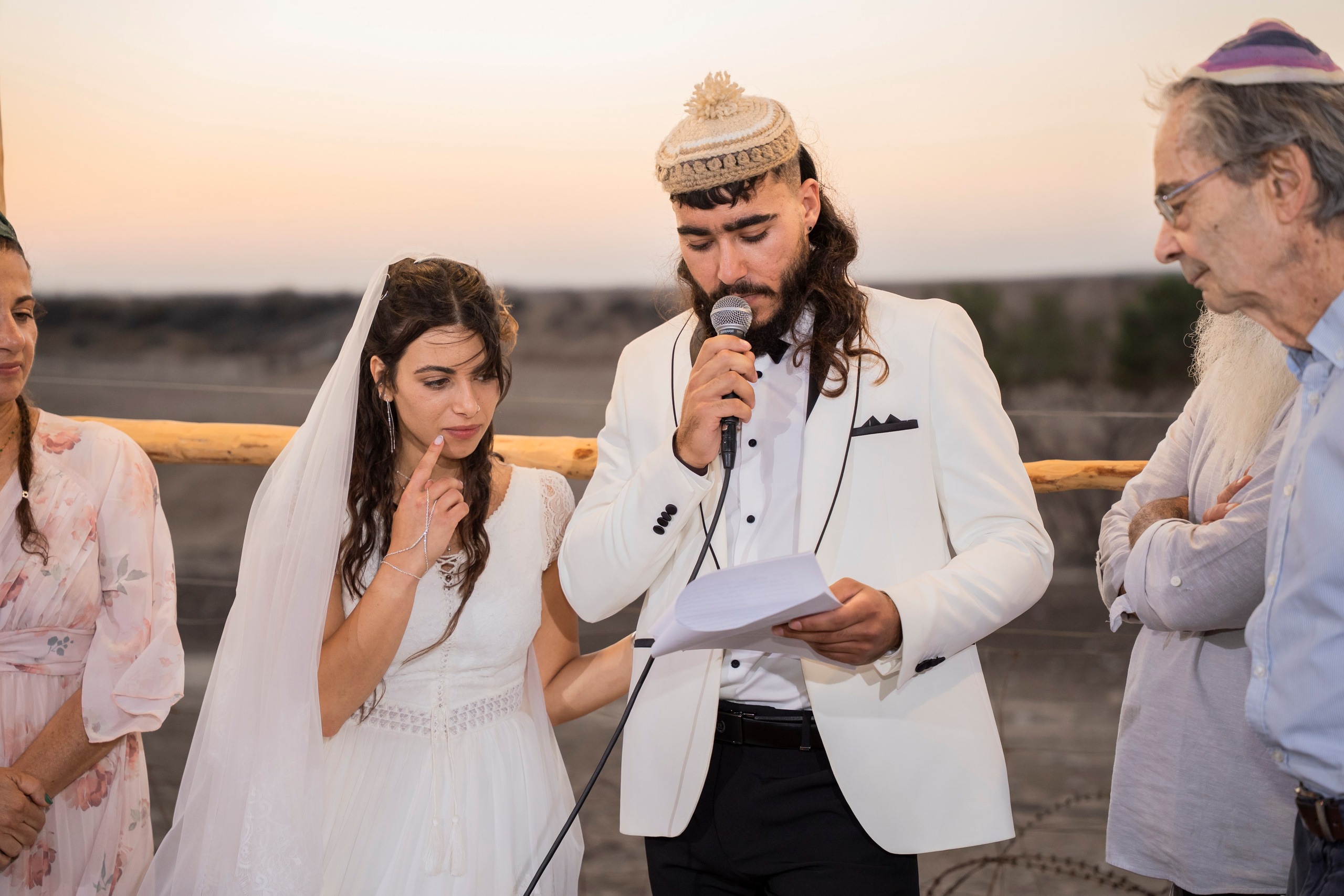 אביה ואחיה. יוסף מזרחי צילום חתונה, ברית וזוגיות. צלם מקצועי שאוהב להוציא אתכם הכי יפים ברגעים הכי מרגשים