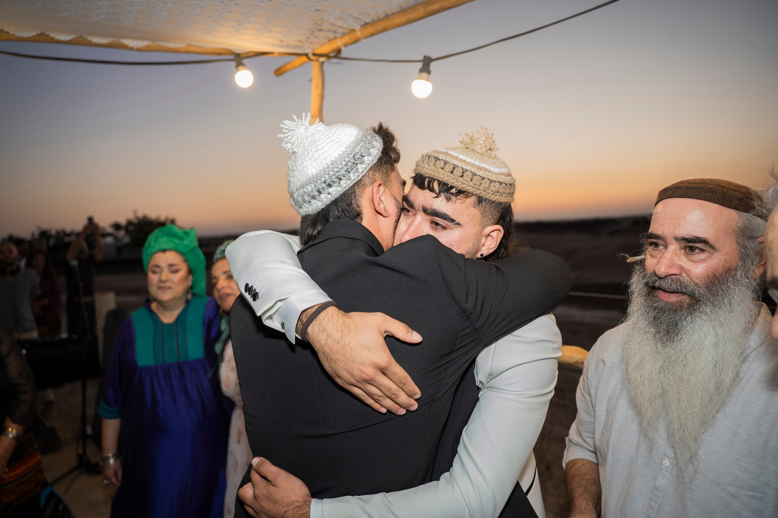 אביה ואחיה. יוסף מזרחי צילום חתונה, ברית וזוגיות. צלם מקצועי שאוהב להוציא אתכם הכי יפים ברגעים הכי מרגשים