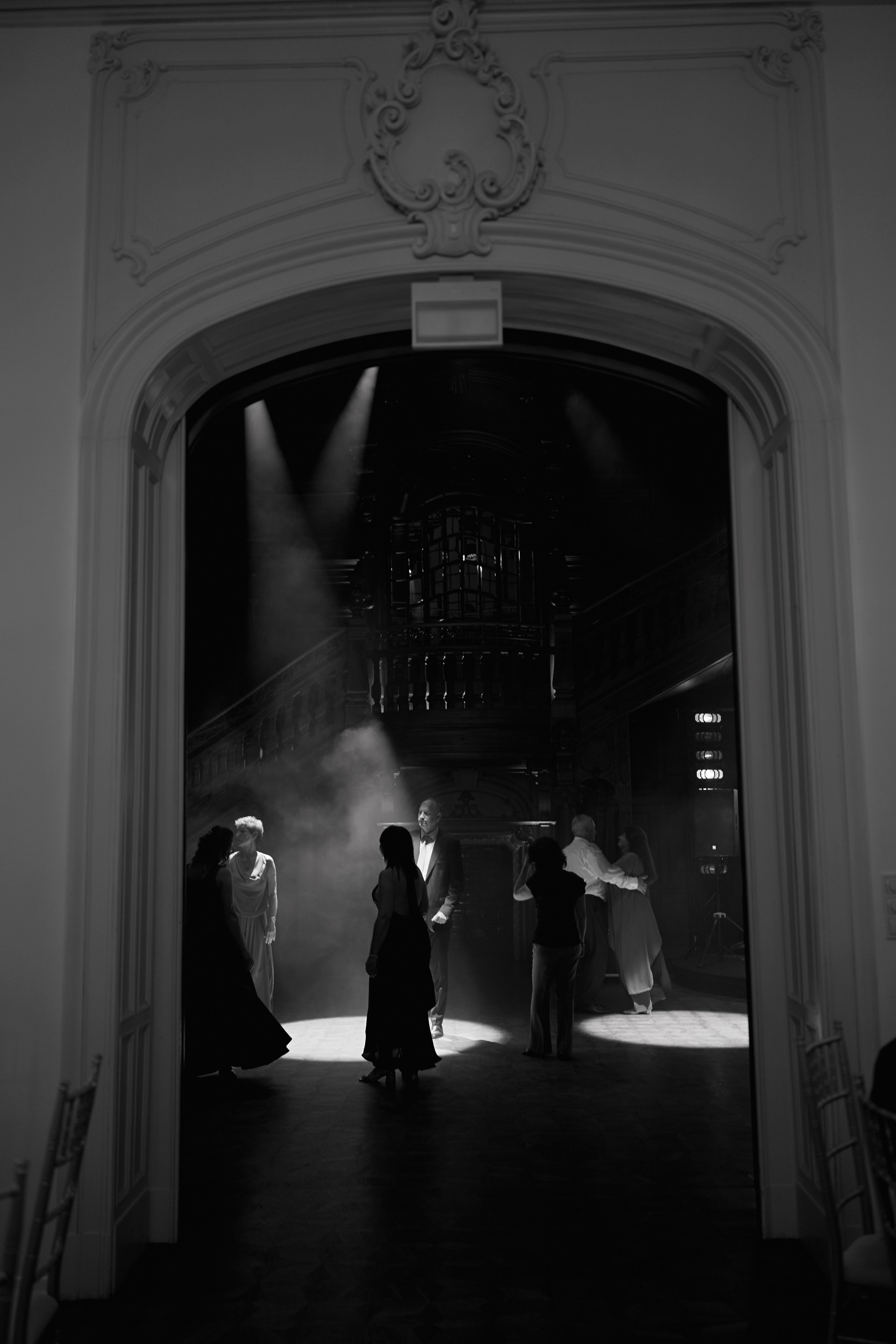 Wiktoria & Kacper. Pałac Goetz. Fotograf ślubny i rodzinny w Krakowie Yana Klymova