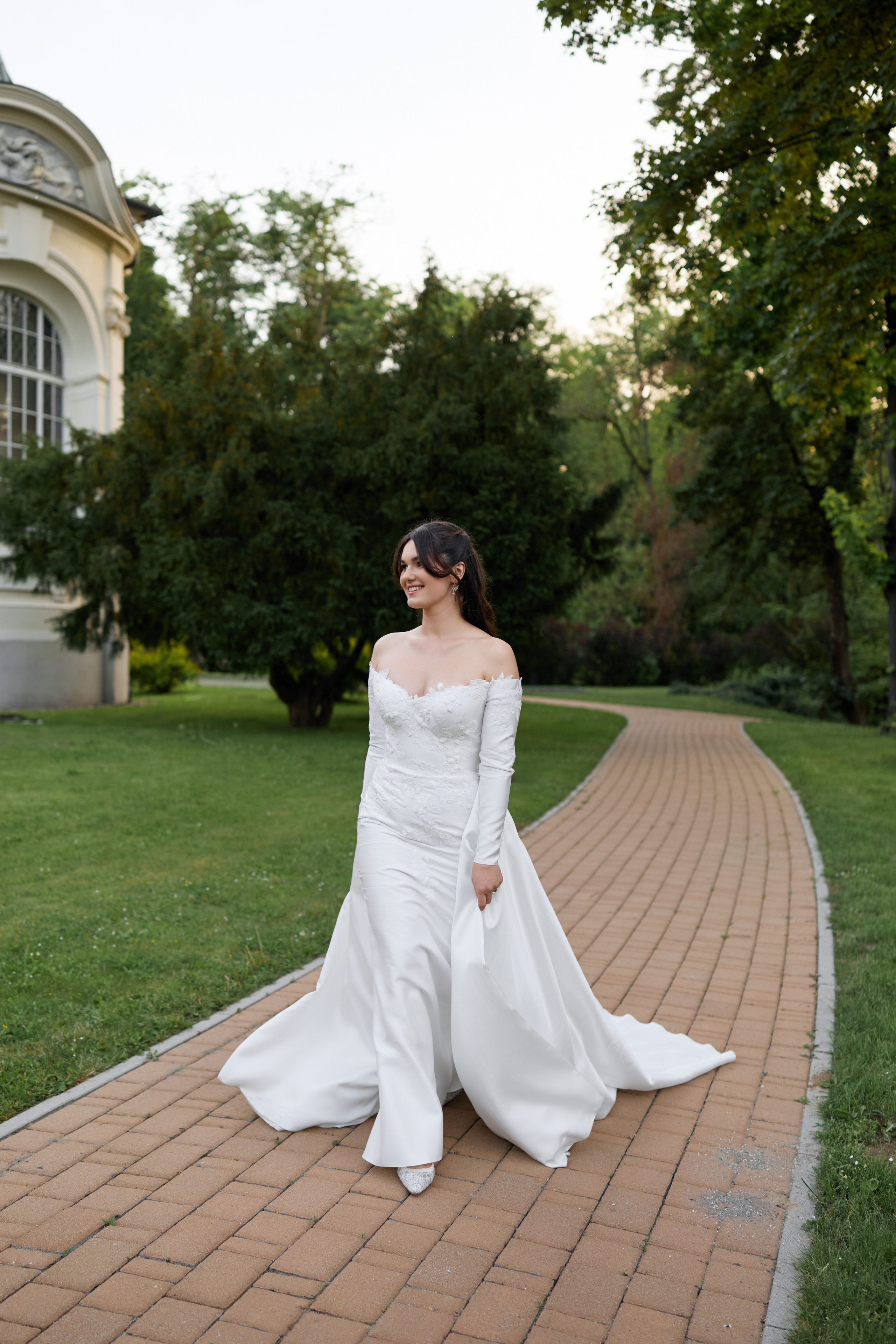 Wiktoria & Kacper. Pałac Goetz. Fotograf ślubny i rodzinny w Krakowie Yana Klymova