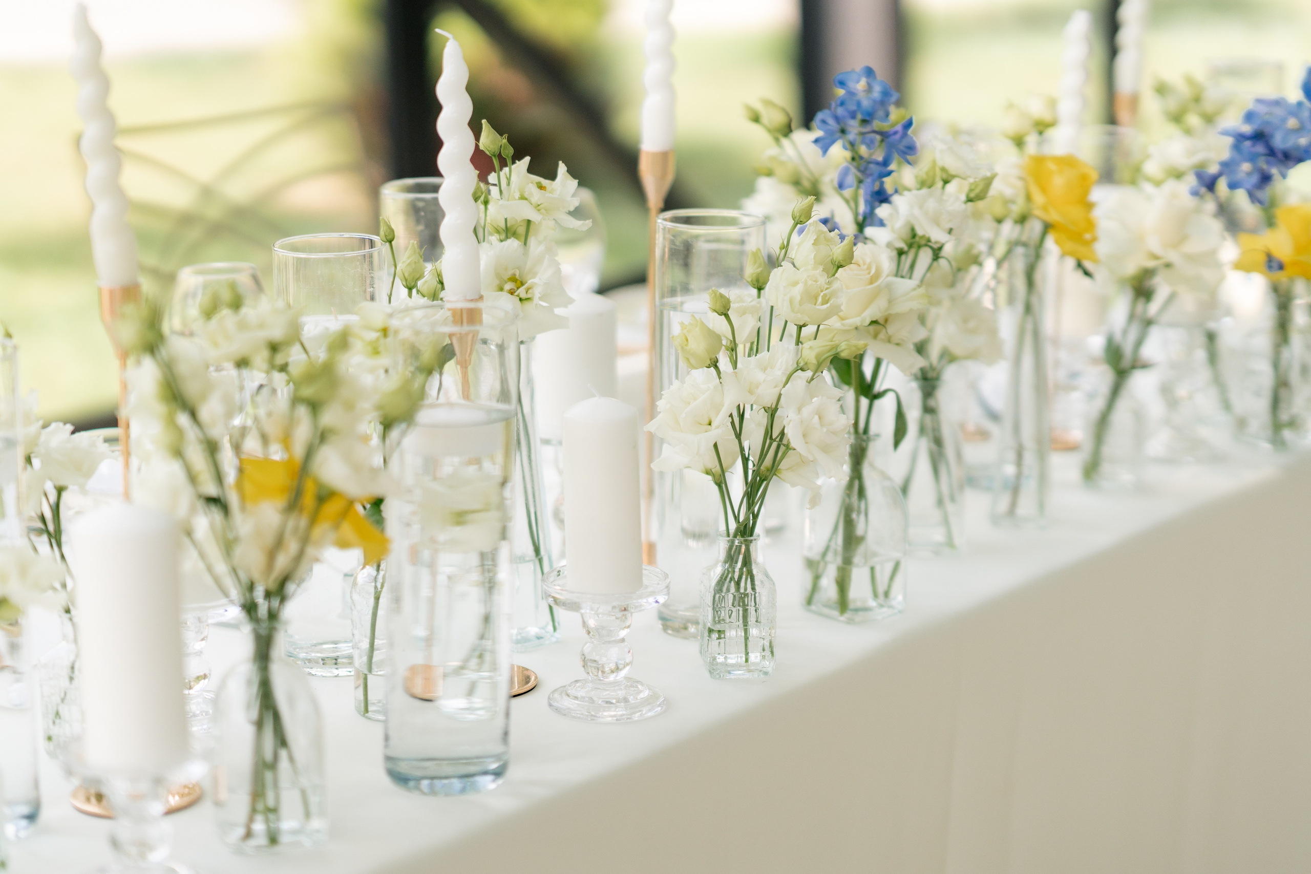 Elly & Andrew. Destination Wedding Photographer Alex Pasarelu