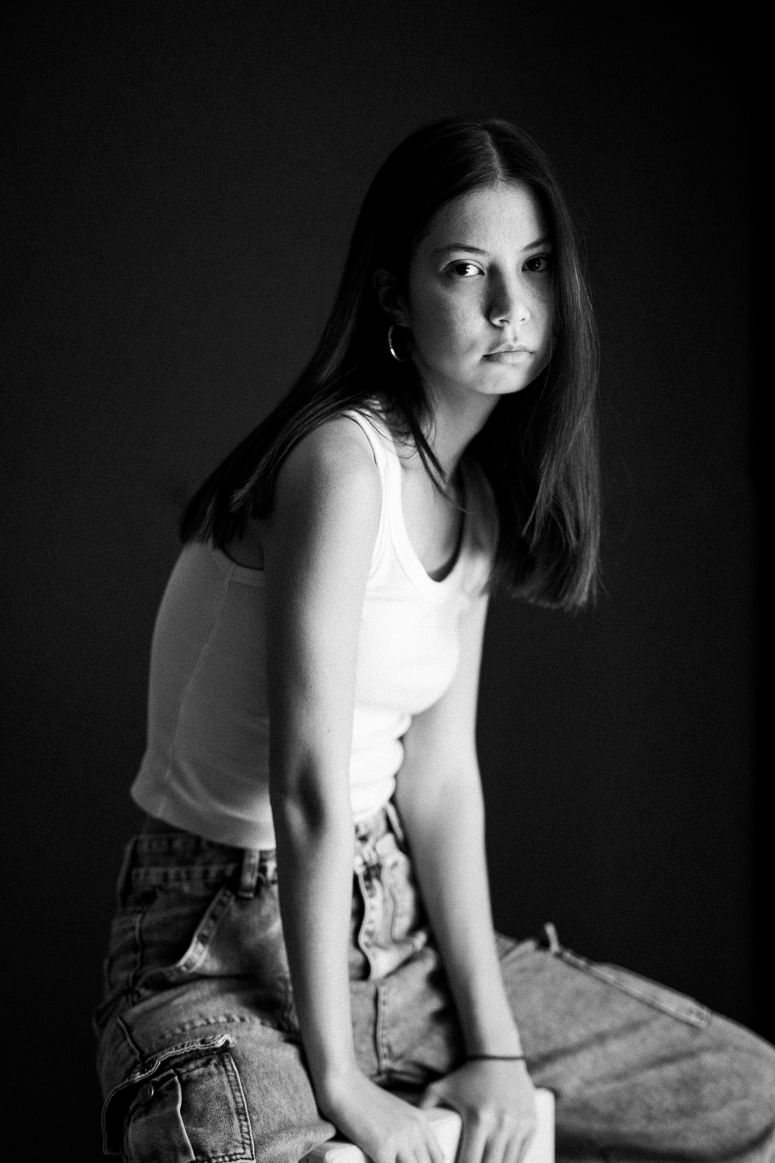 A. Rawnoir- Portrait photography by Daria Paliy.Timeless black&white portraits of women in NYC area