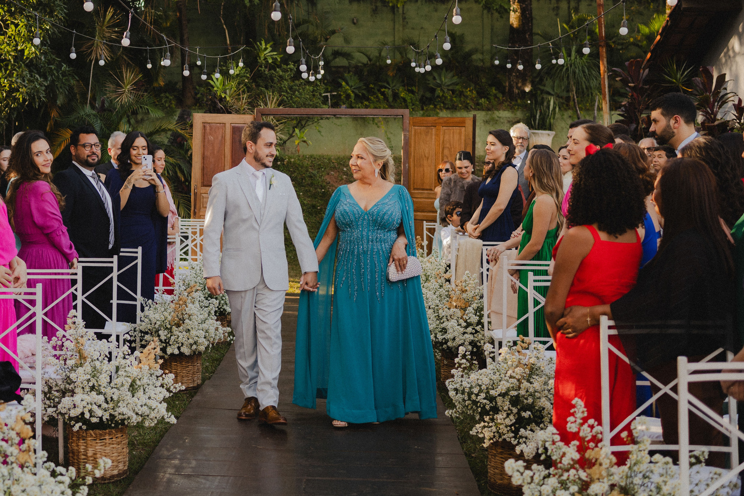 C & H — Leve, calmo e romântico. Fotografia de casamento em Belo Horizonte