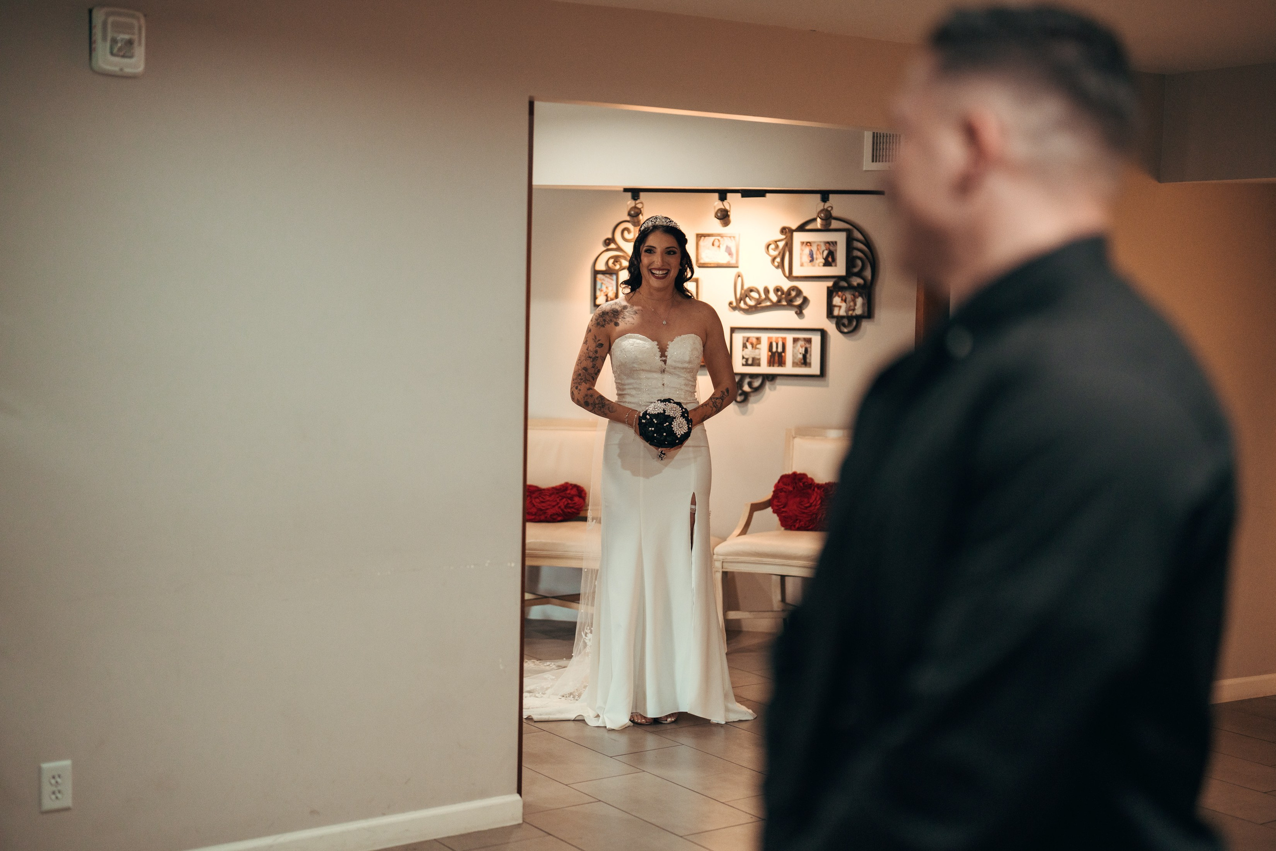 Krystina&Raymond. Wedding & elopement photographer Viktoriya Kravtsov. Las Vegas