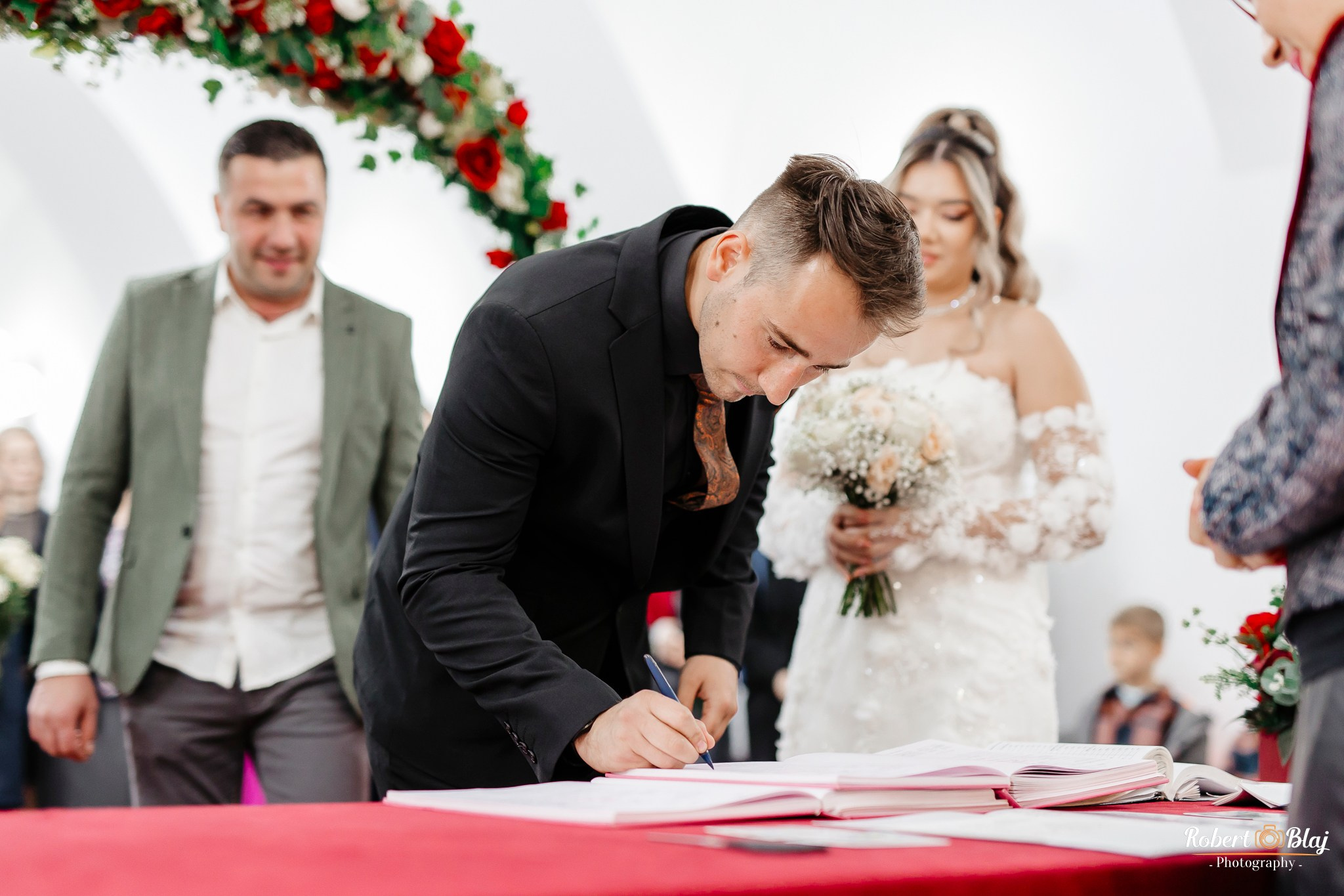 Mădălina & Cătălin. Robert Blaj - Fotograf Nuntă Iași