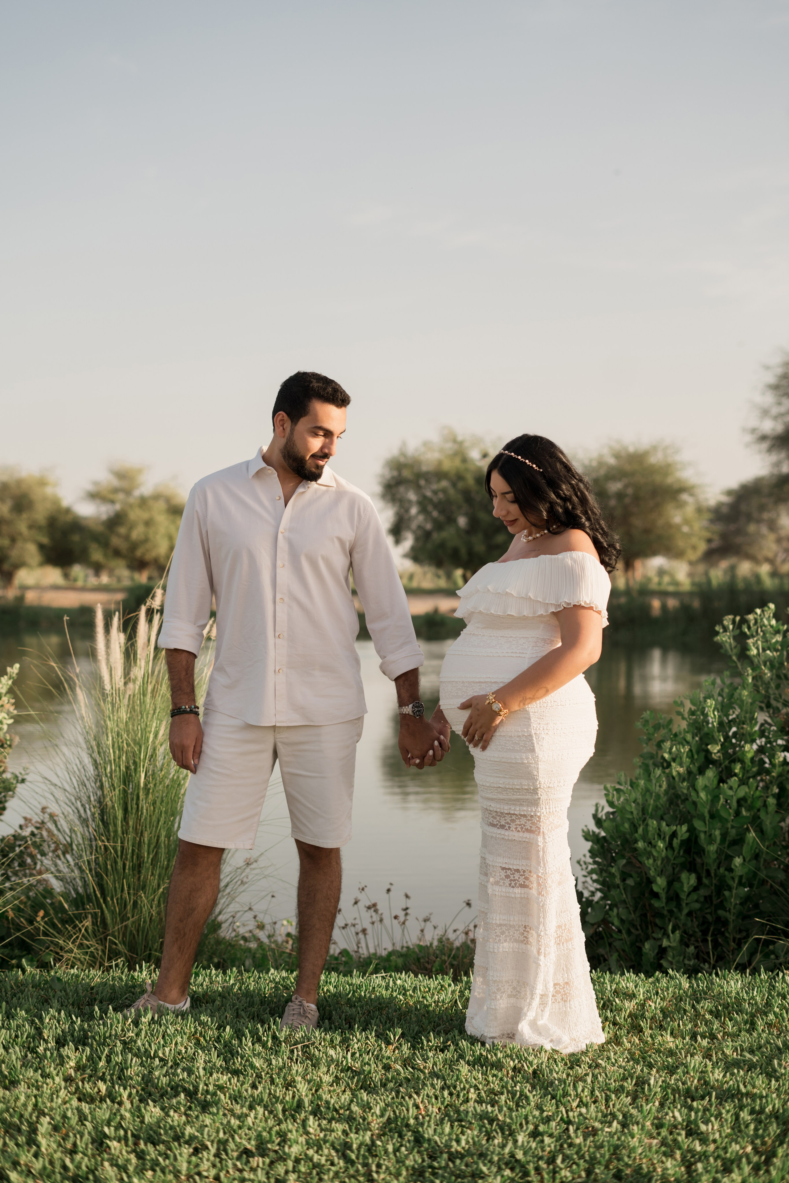 Sunrise by the lake. Angela Iakovleva — Family Photographer in Dubai