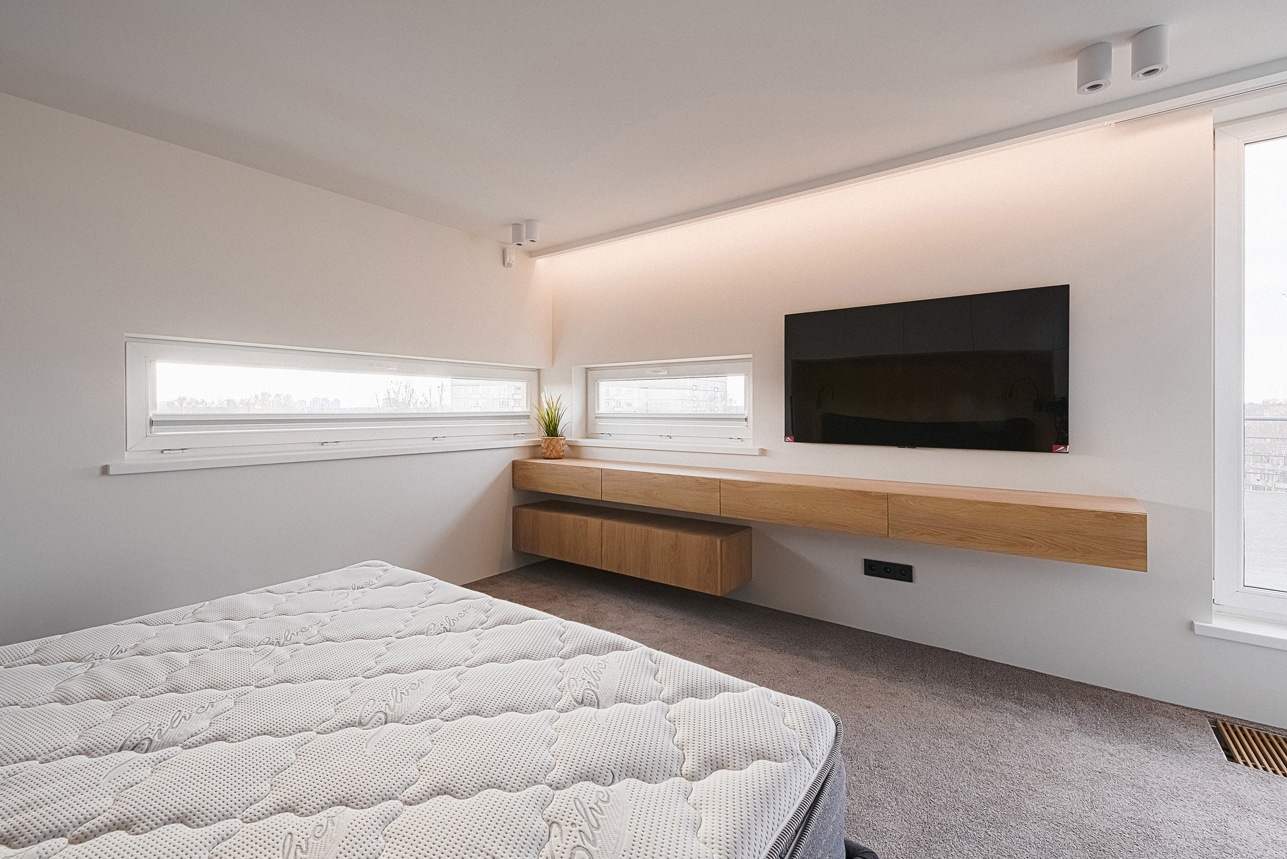 Flat on Buļļu st. Fotogrāfs Rīgā. Gīmenes, individuālās un dažādu produktu fotosesijas