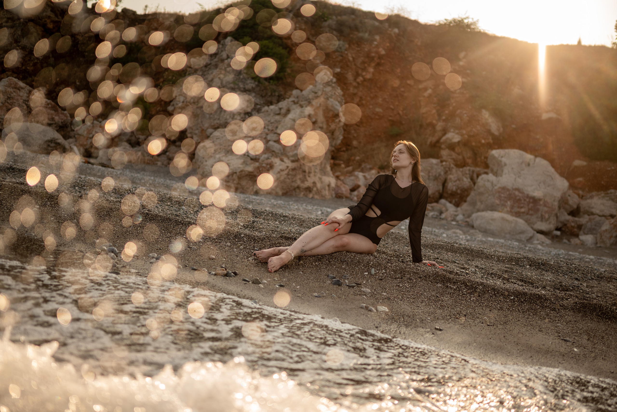 Фотосессия на диком пляже Бельдиби. Фотограф в Анталии, Кемере, Турции