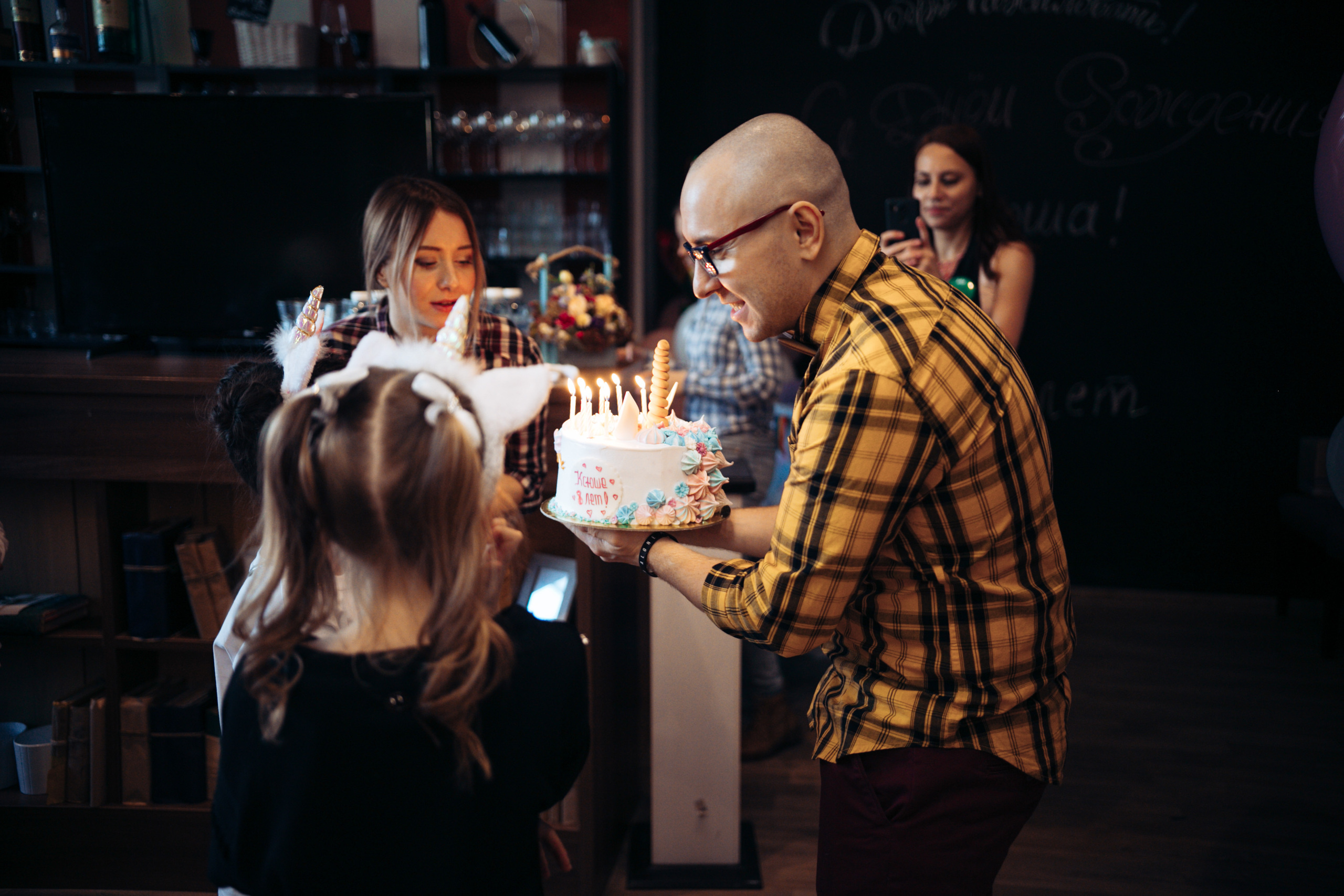 The kitchen studio of Y. Vysotskaya. Kids birthday. Photographer Vlad Boytsoff