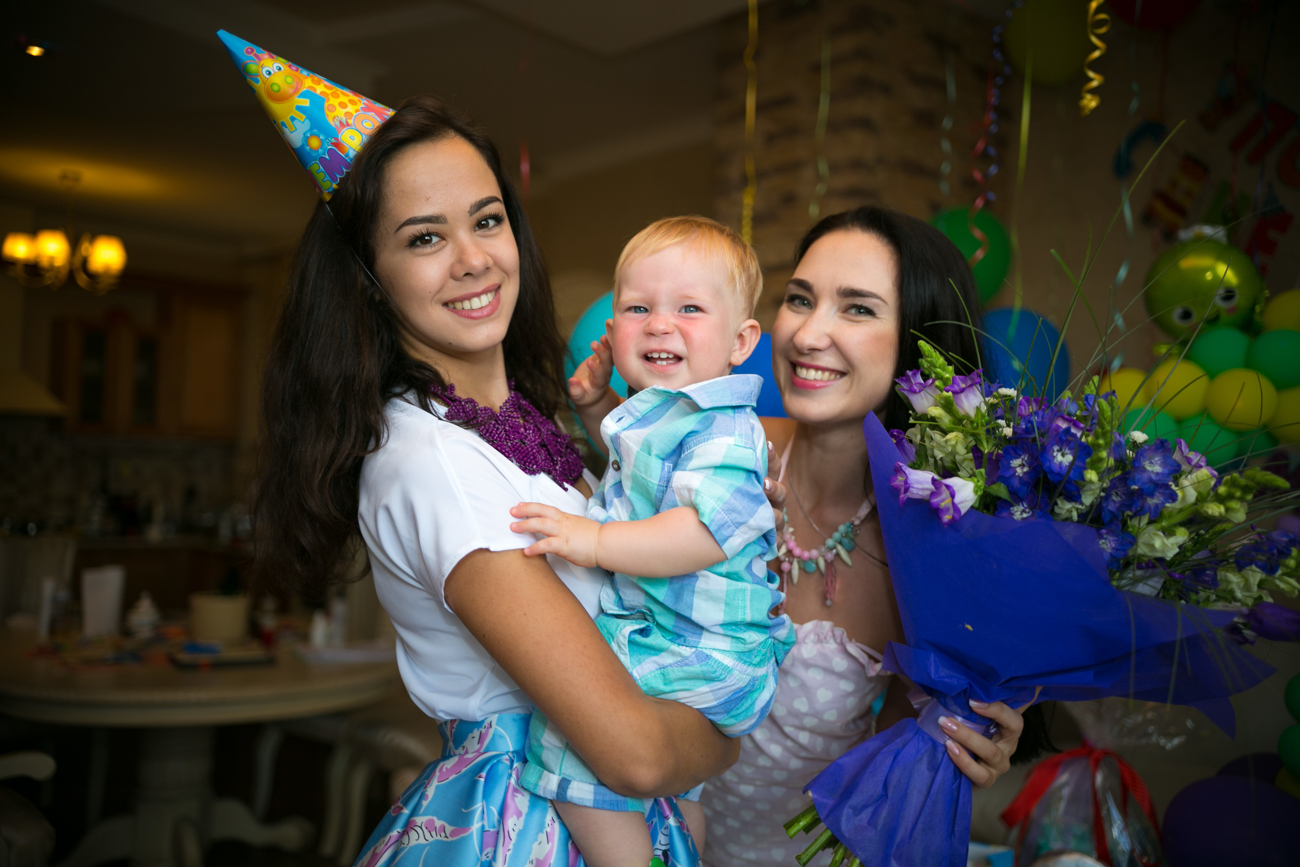 Kids birthday at home. Photographer Vlad Boytsoff