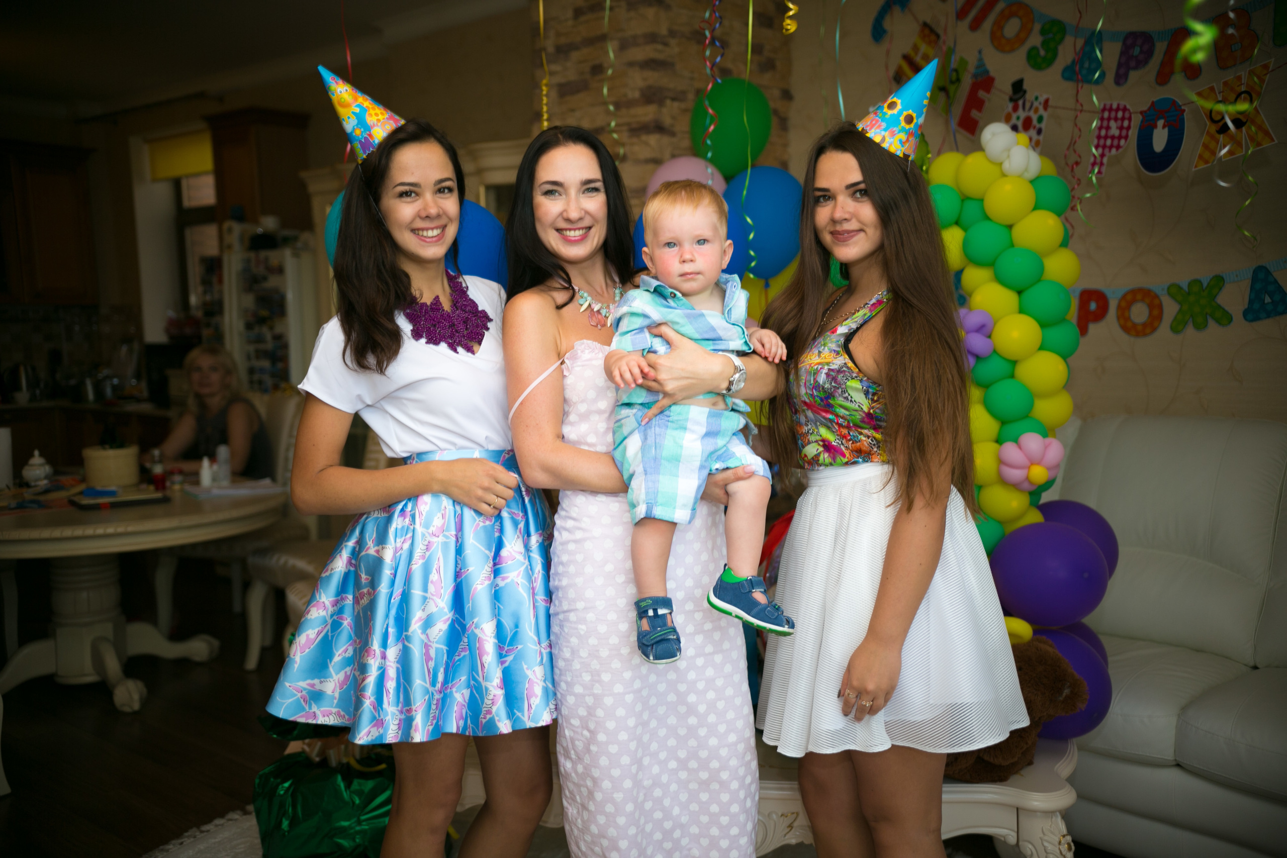 Kids birthday at home. Photographer Vlad Boytsoff