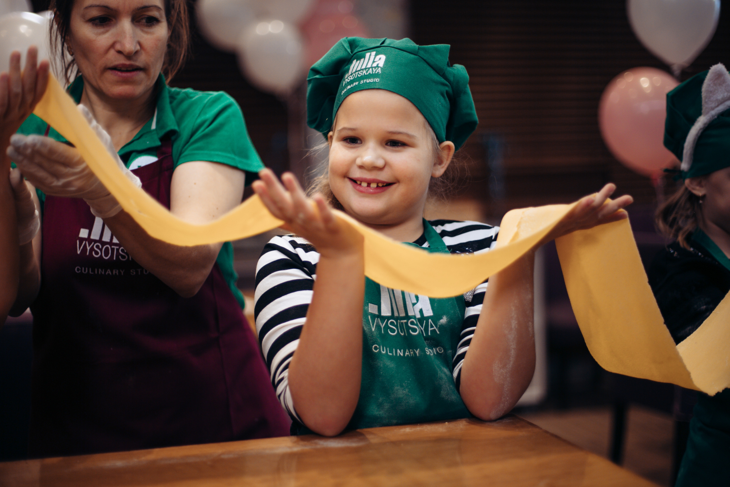 The kitchen studio of Y. Vysotskaya. Kids birthday. Photographer Vlad Boytsoff