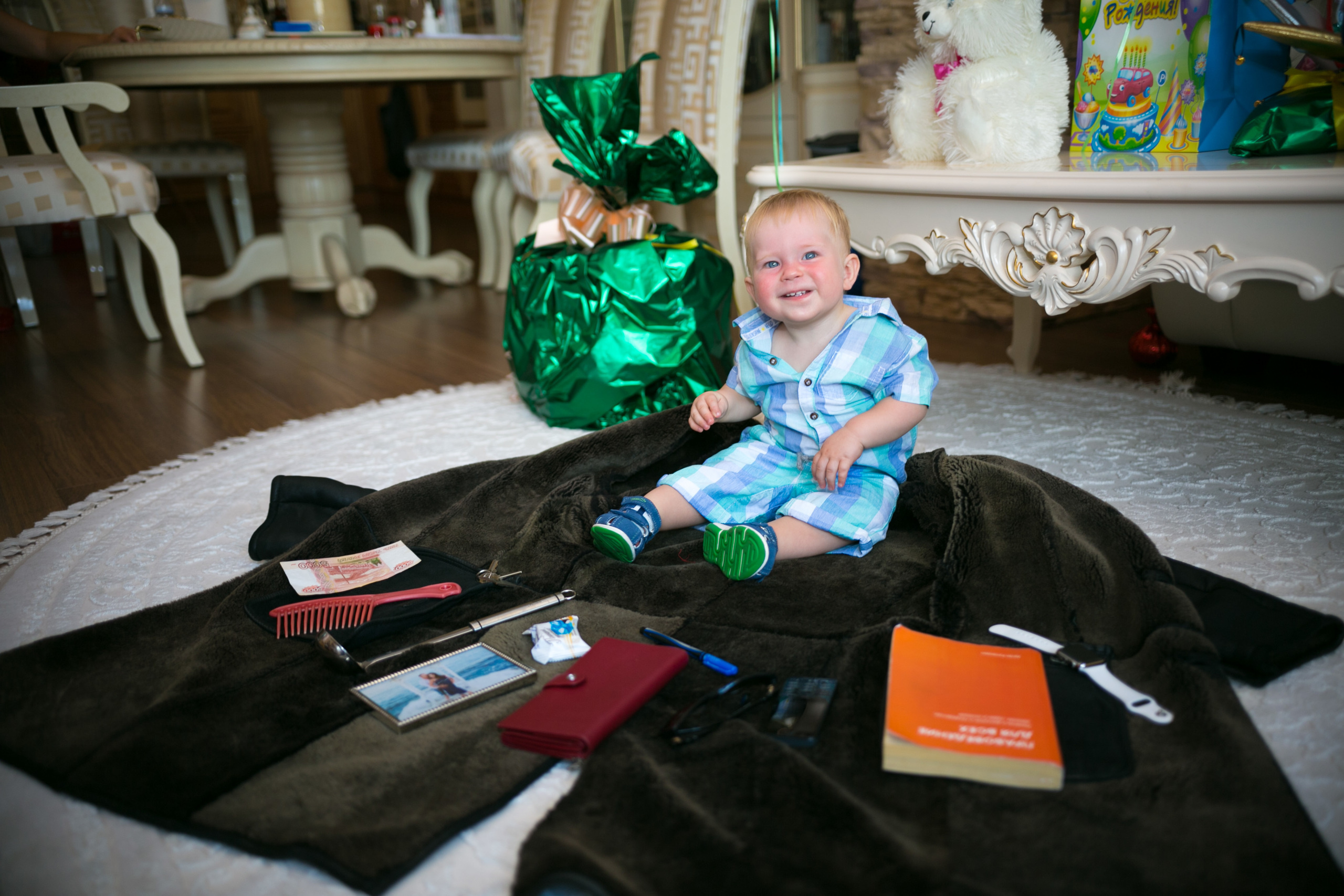 Kids birthday at home. Photographer Vlad Boytsoff