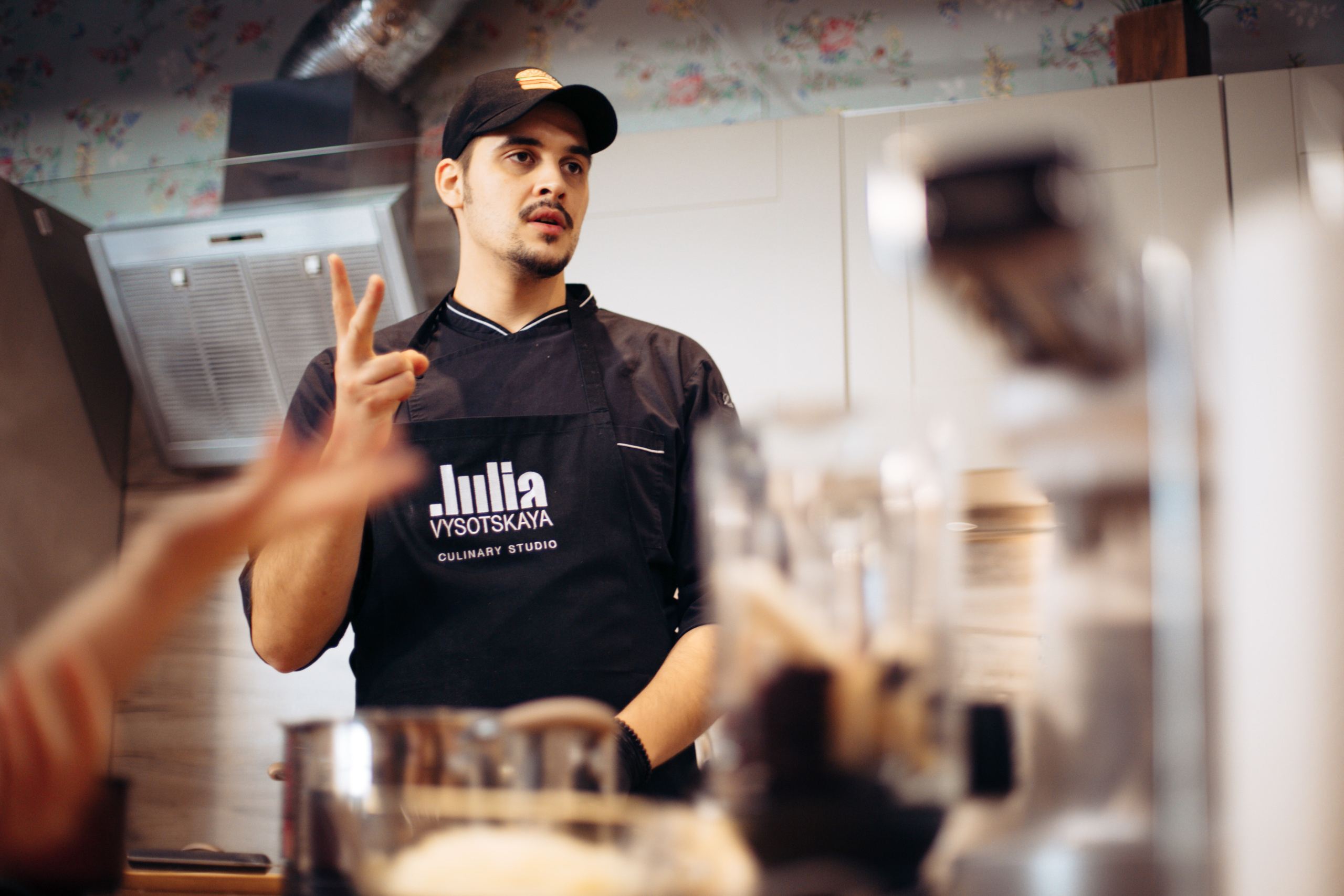 The kitchen studio of Y. Vysotskaya. Kids birthday. Photographer Vlad Boytsoff