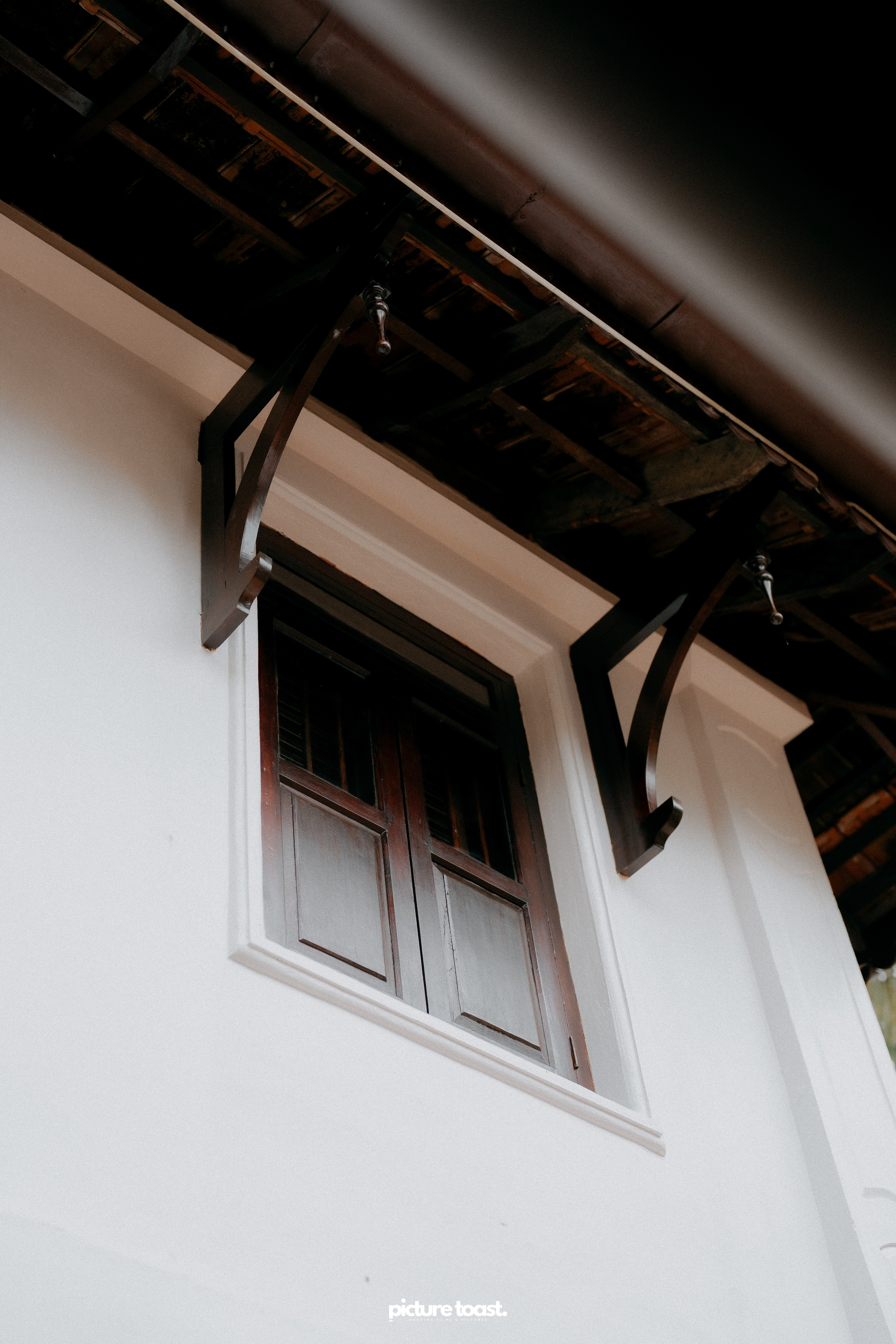 Vishnu & Anusree Prewedding!. Fine art Wedding Photographers in India & Canada