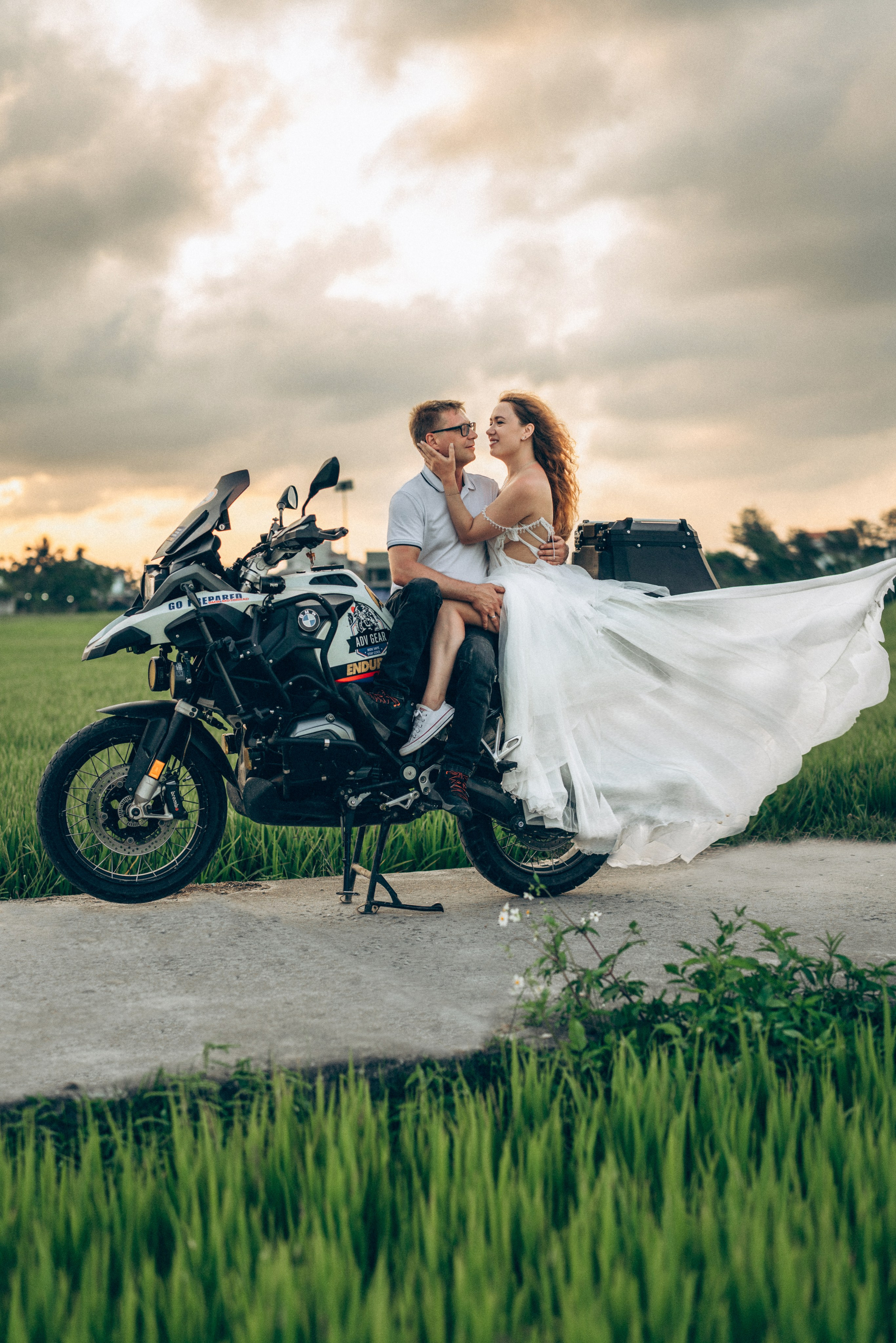 Lifestyle Photographer in Hoi An & Da Nang Love stories, family & wedding photography