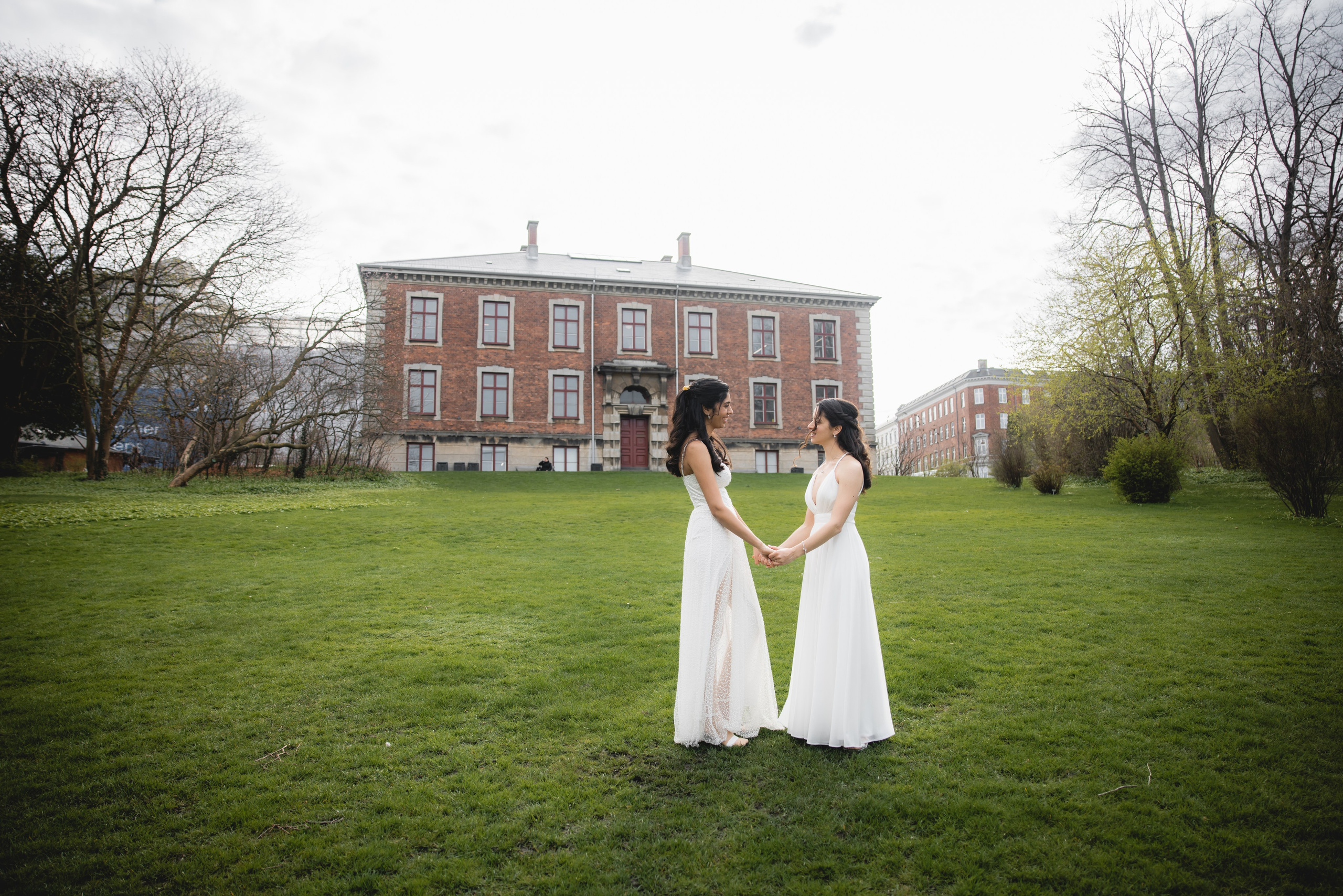 Shai & Batel. Professional wedding photographer in Copenhagen, Denmark — Julia Byron