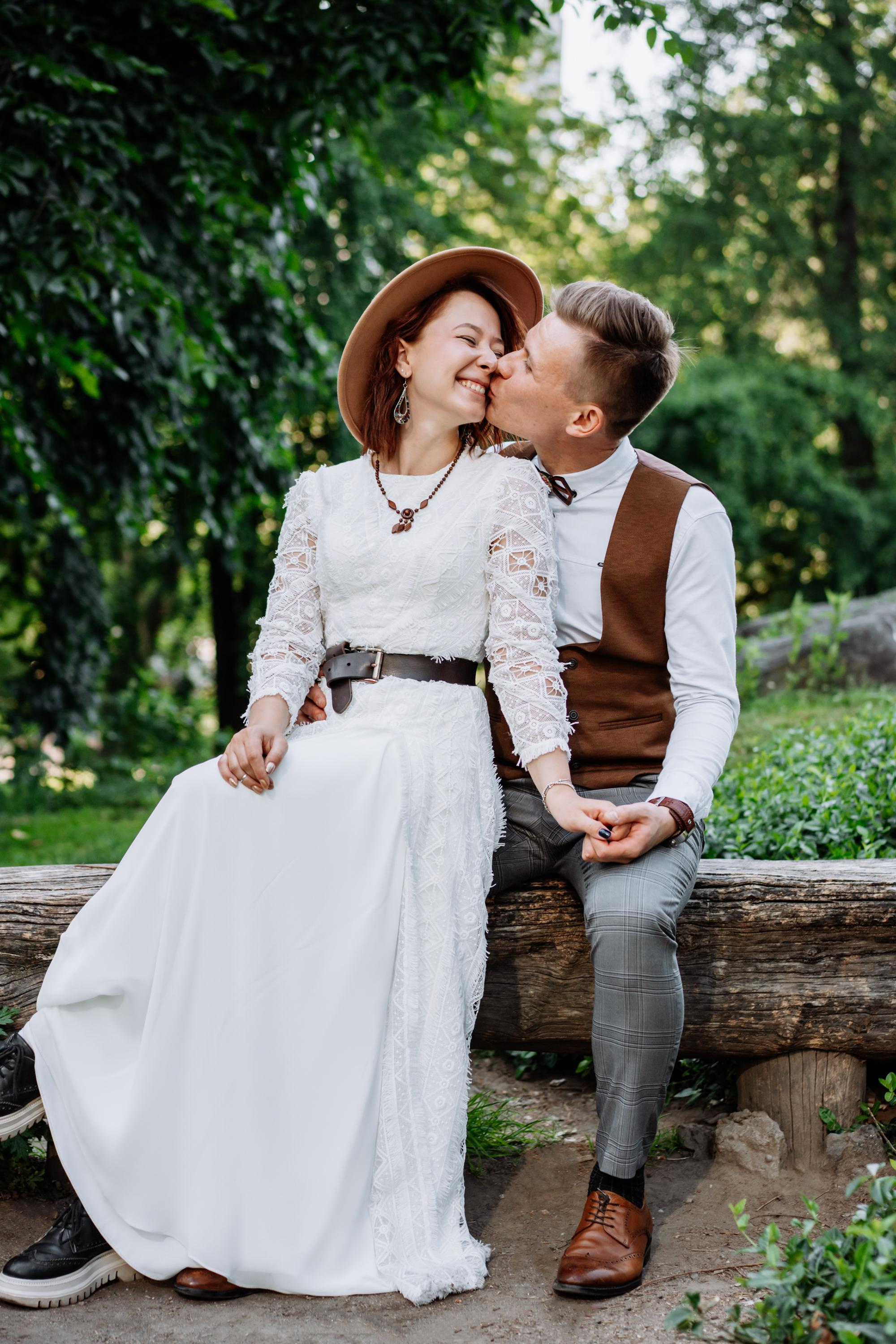 Wedding tenderness. Portrait and wedding photographer in New York
