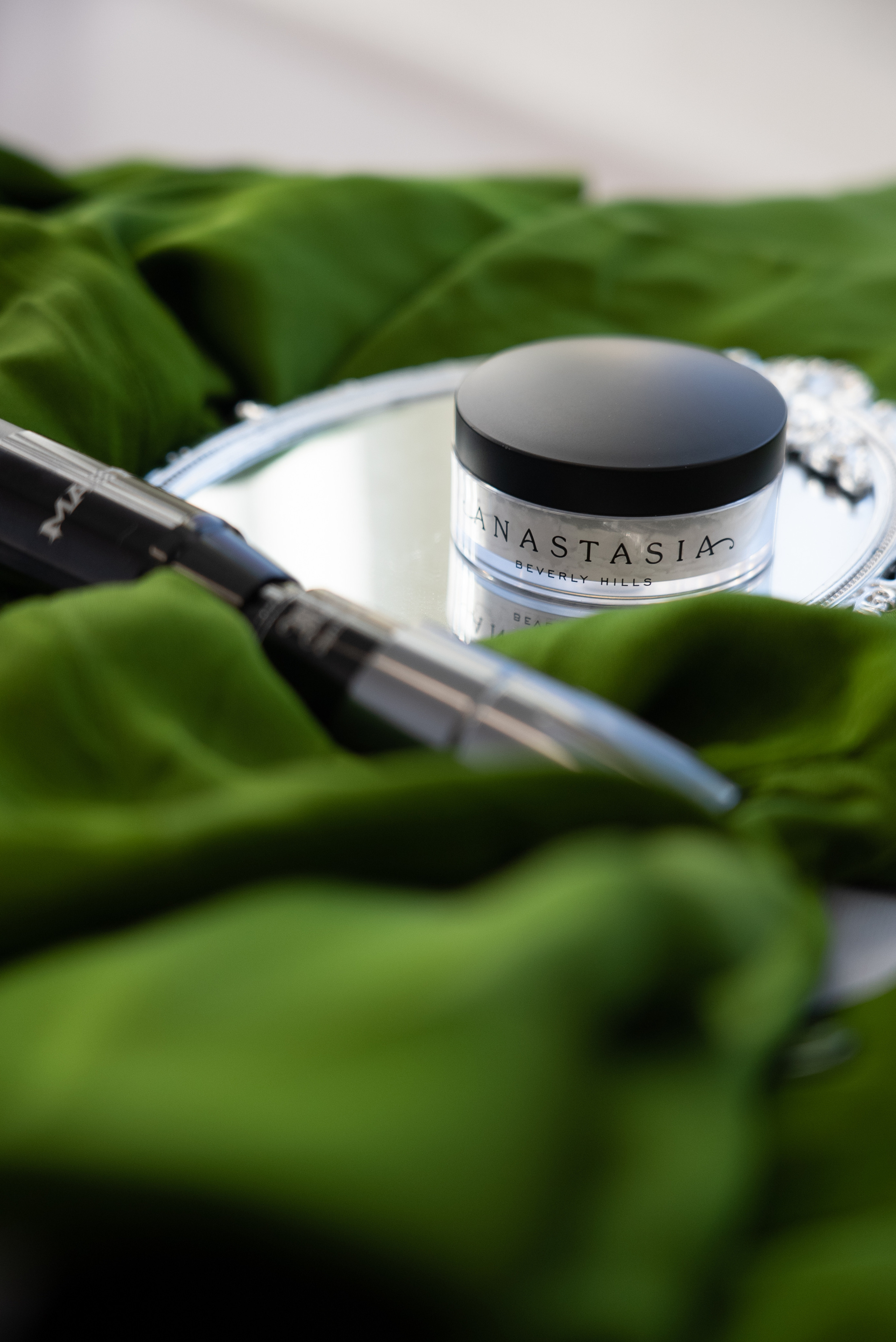 Photo for the master cosmetologist. Portrait and wedding photographer in New York