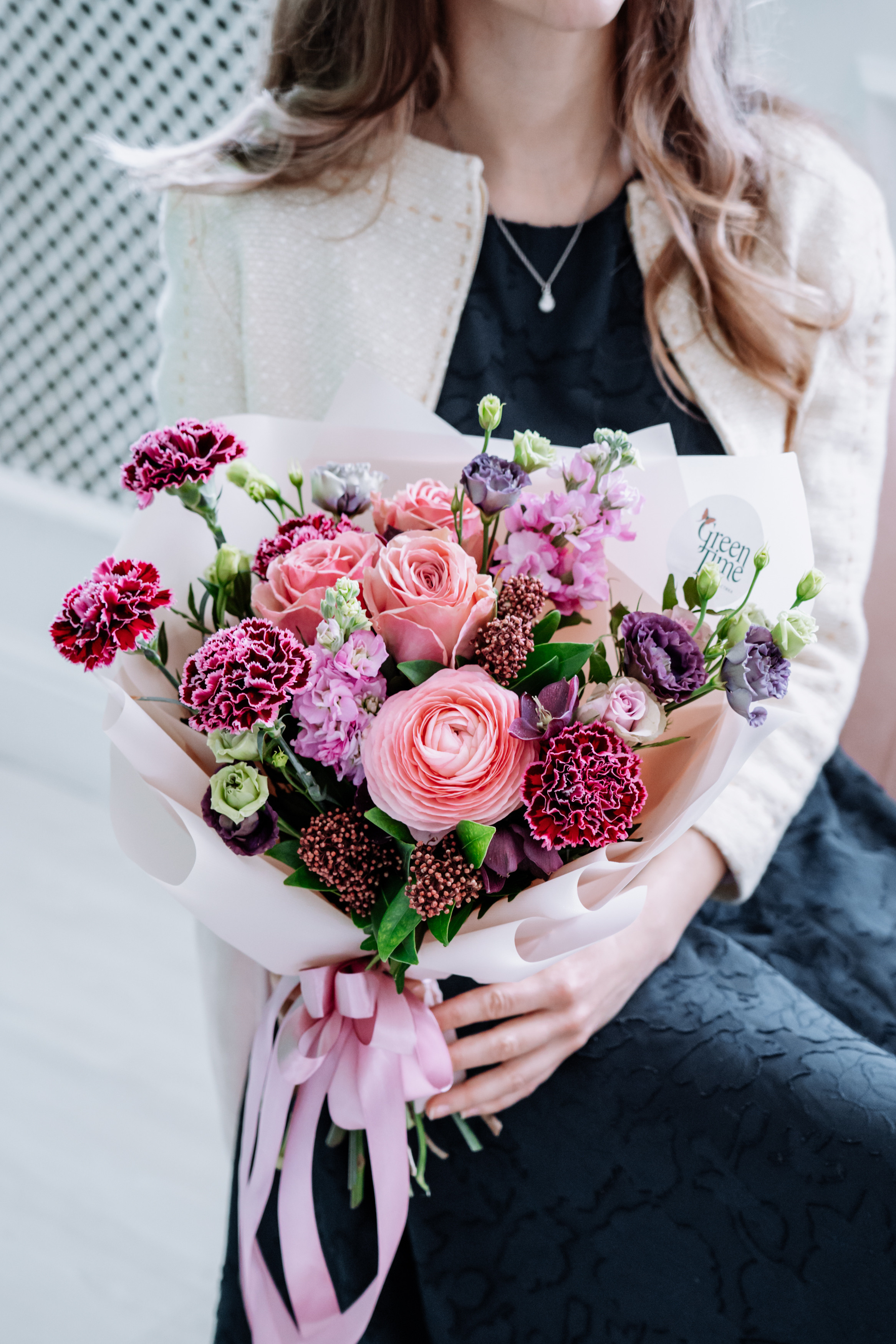 Studio shooting for flower site. Portrait and wedding photographer in New York