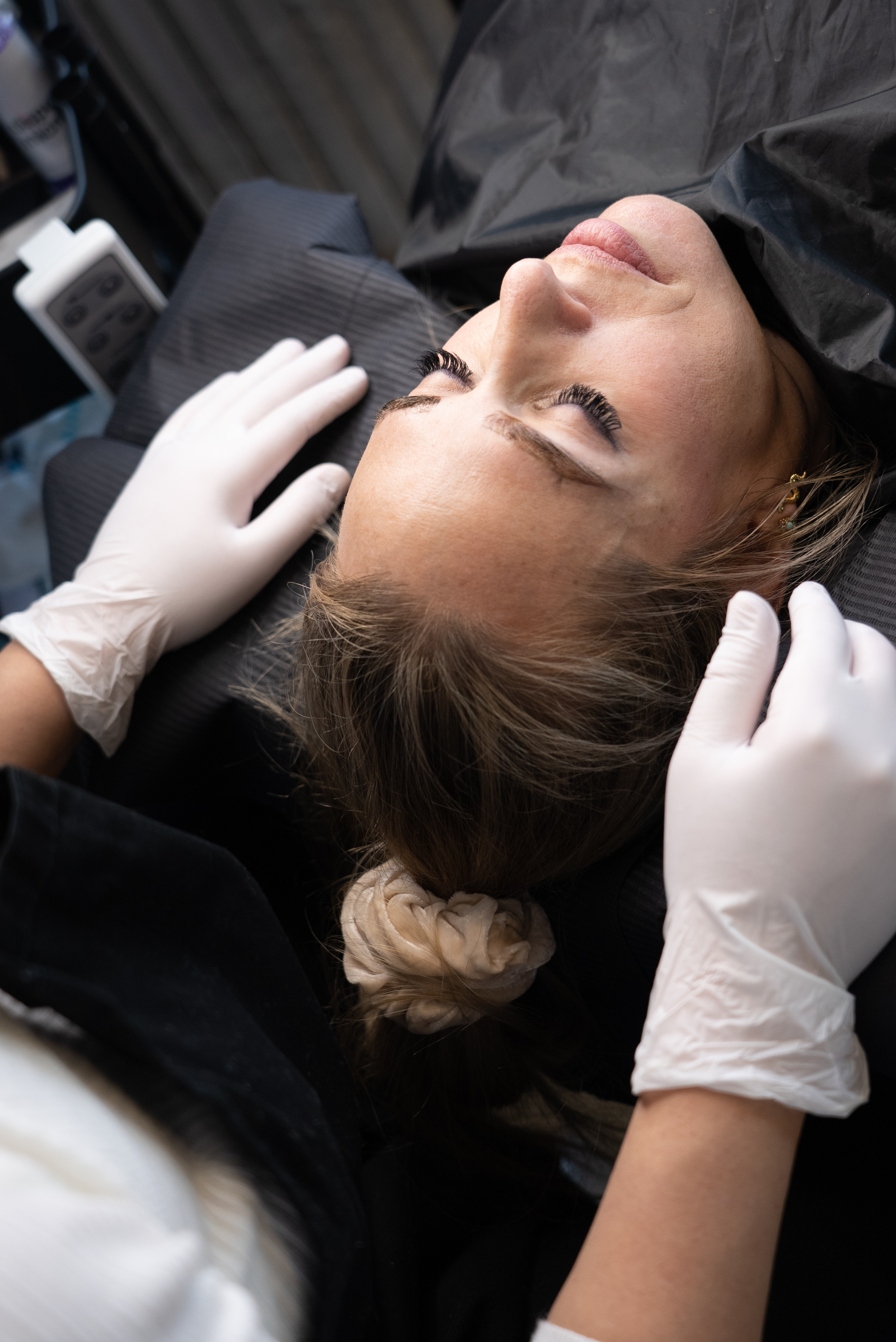 Photo for the master cosmetologist. Portrait and wedding photographer in New York