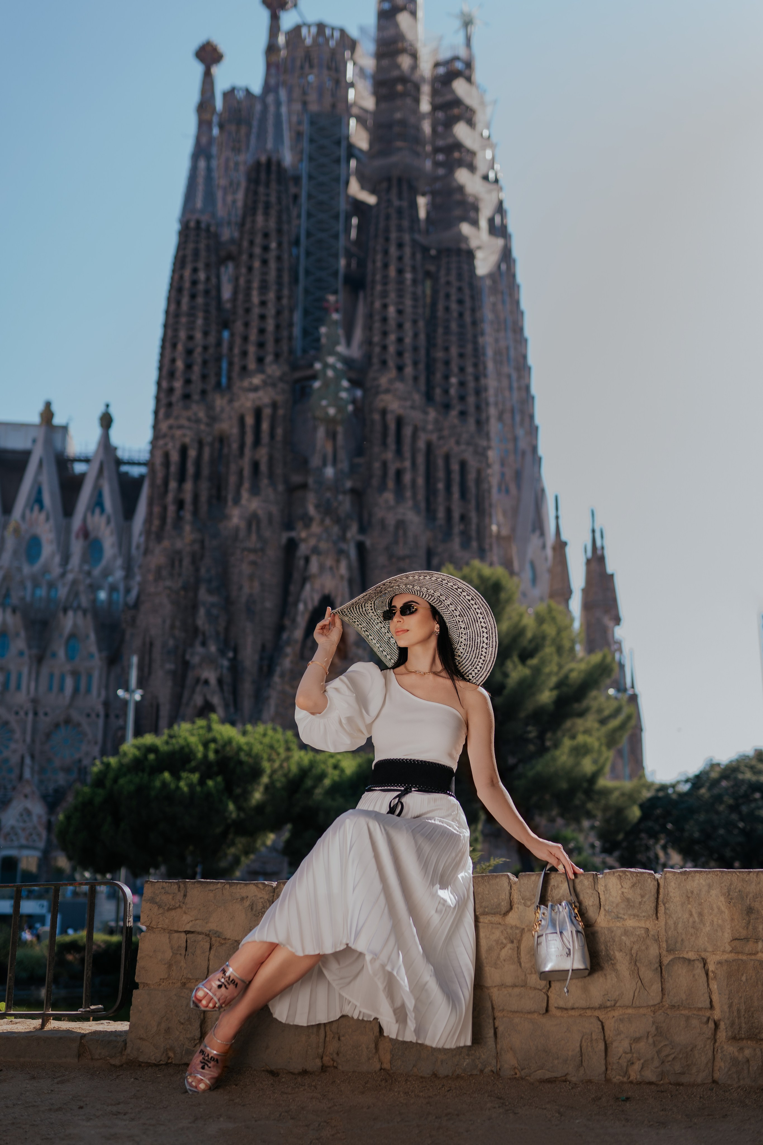 Bloger Barcelona photoshoot. DiaFoto — Wow Photographer in Barcelona | Premium Barcelona Photoshoot Experience