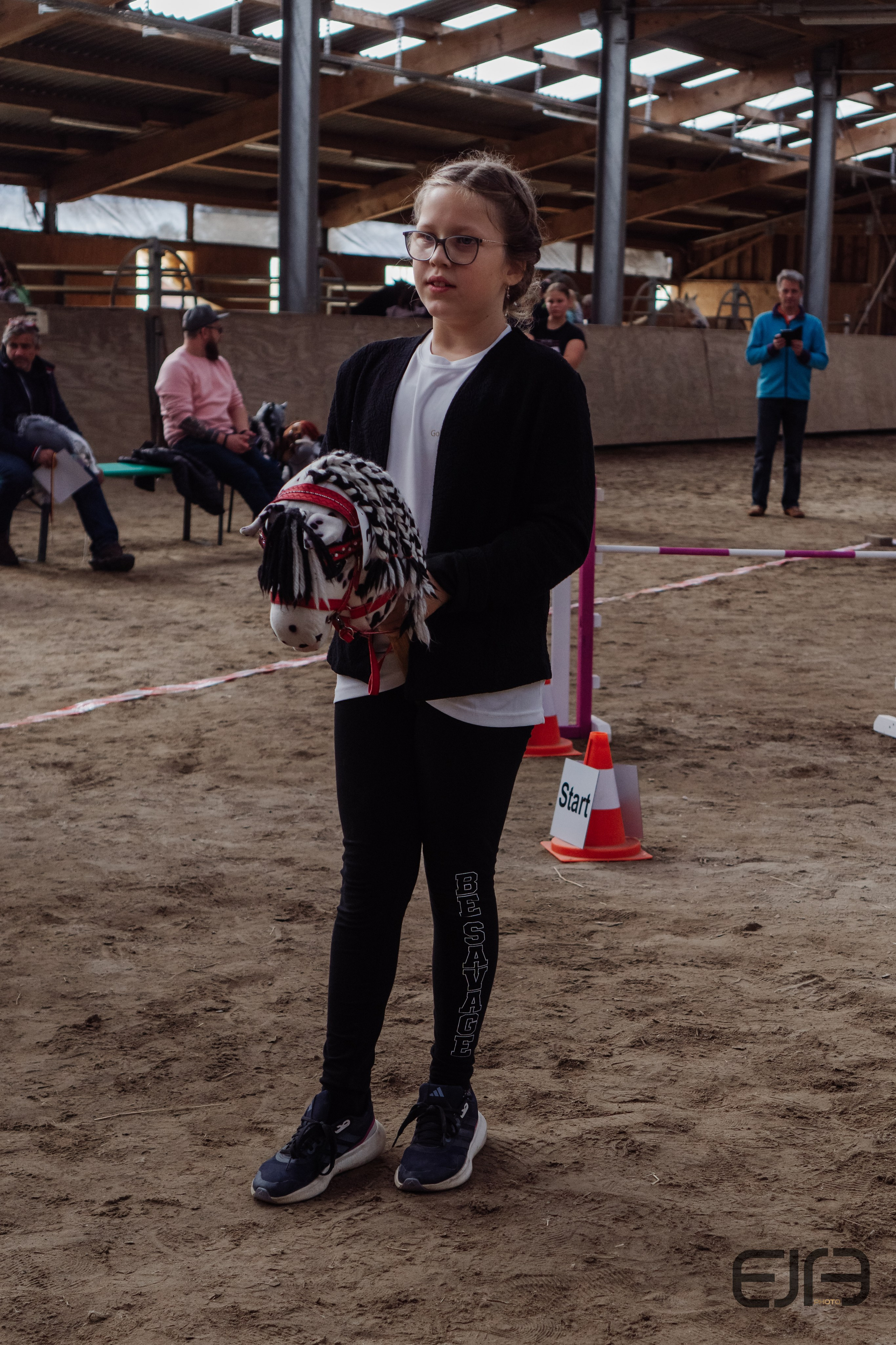 Hobby Horsing am Kaiserstuhl. Kreatives Design & Fotografie – Dein Partner für starke visuelle Auftritte