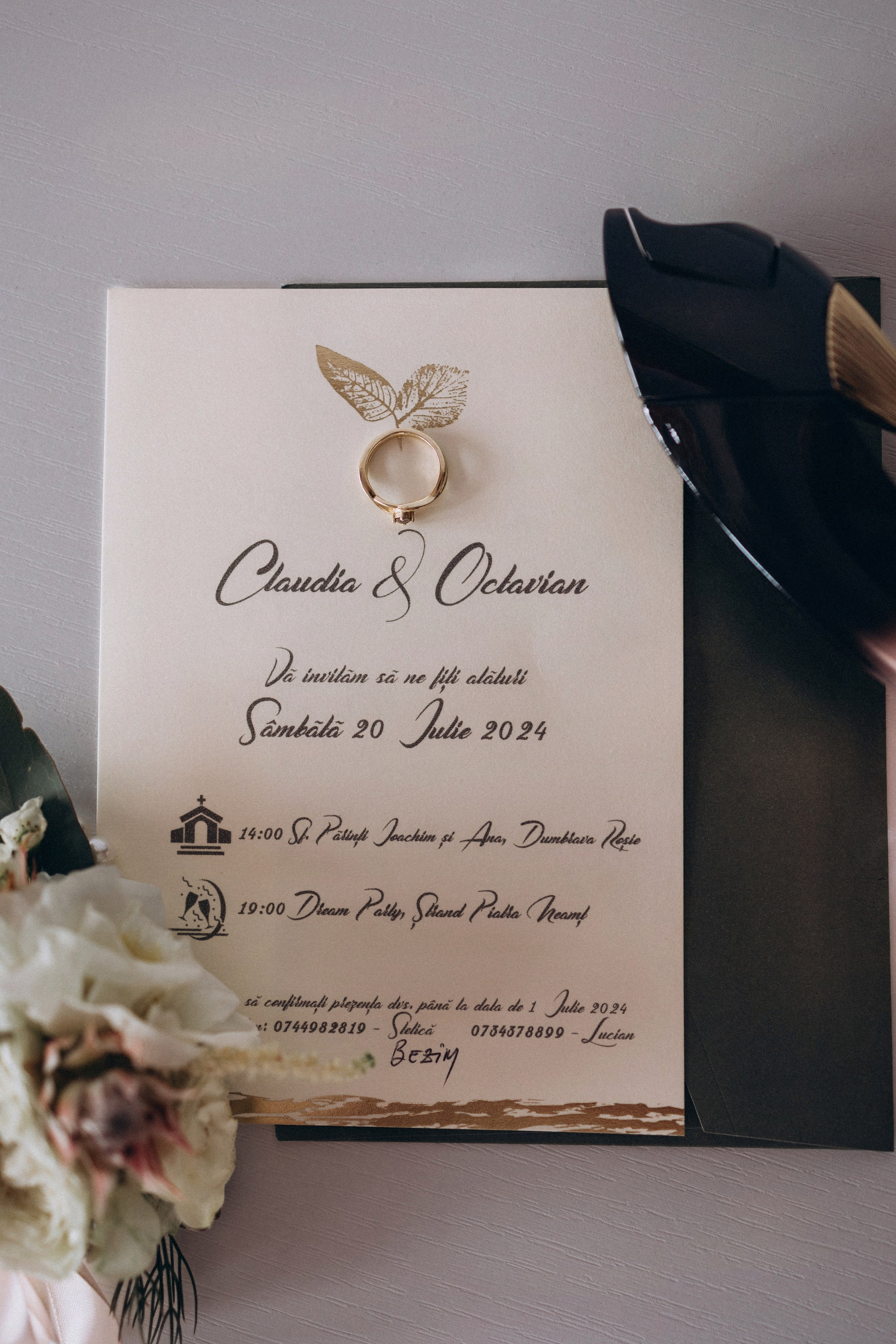 Claudia & Octavian. Wedding Photographer, based in Iasi, Romania, but will travel all over the globe to make sure you look amazing in all your wedding photos