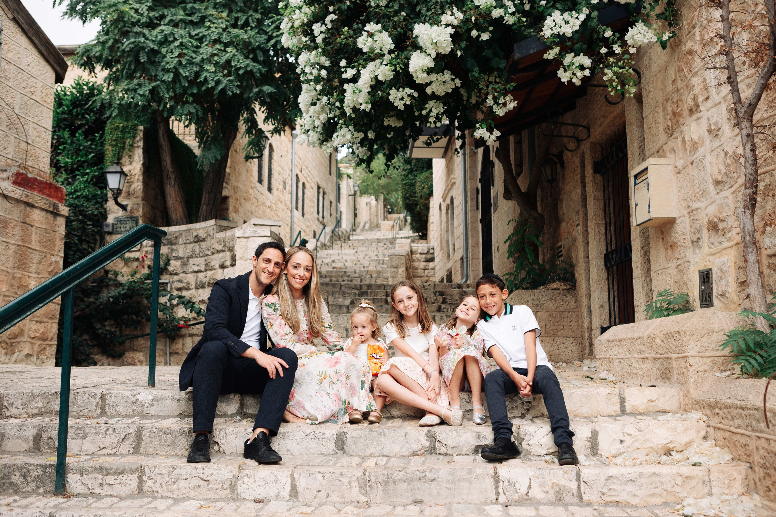 BIG FAMILY IN YAMIN MOSHE. Https://shi-photo.com/