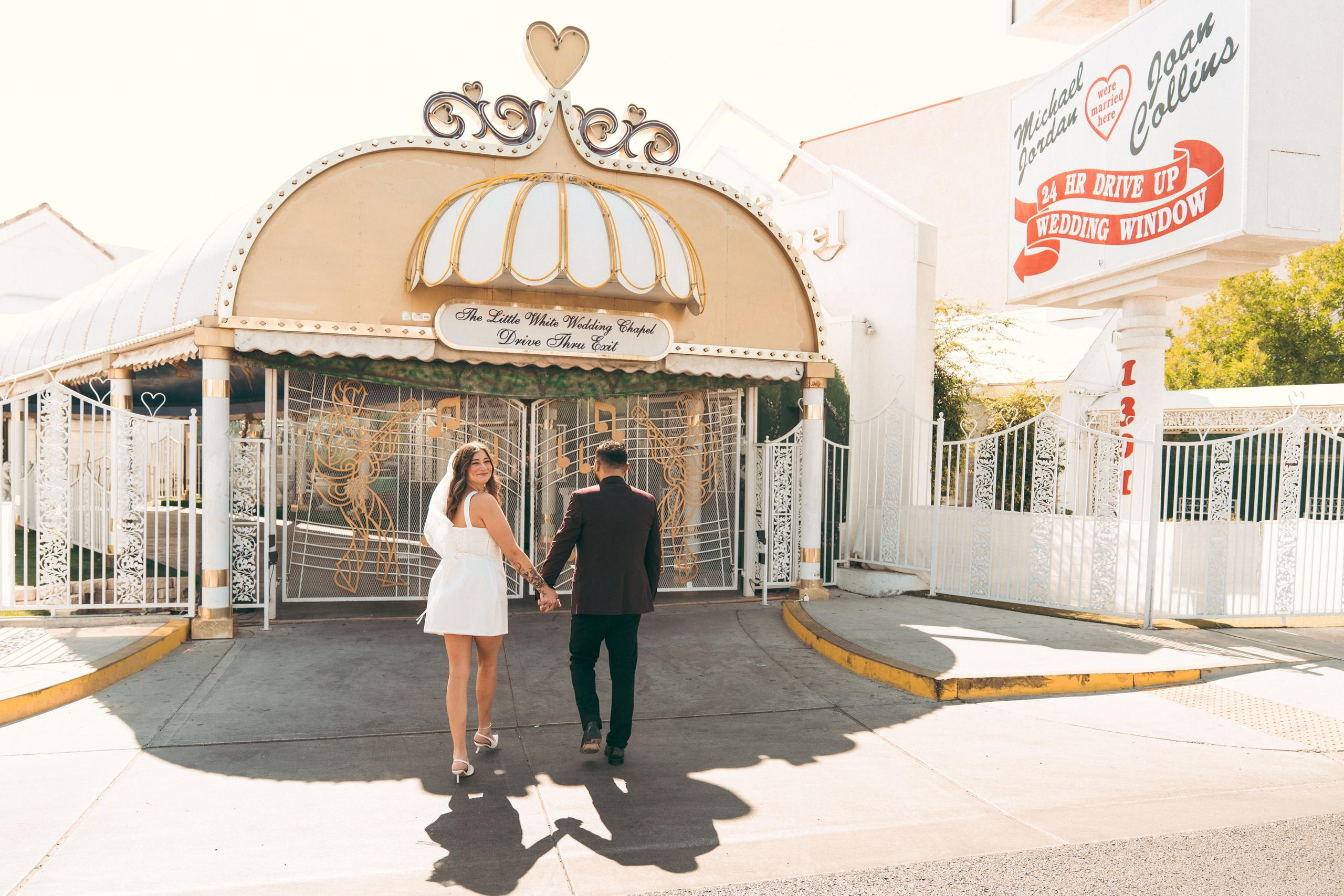 Erin&Jonathan. Wedding & elopement photographer Viktoriya Kravtsov. Las Vegas