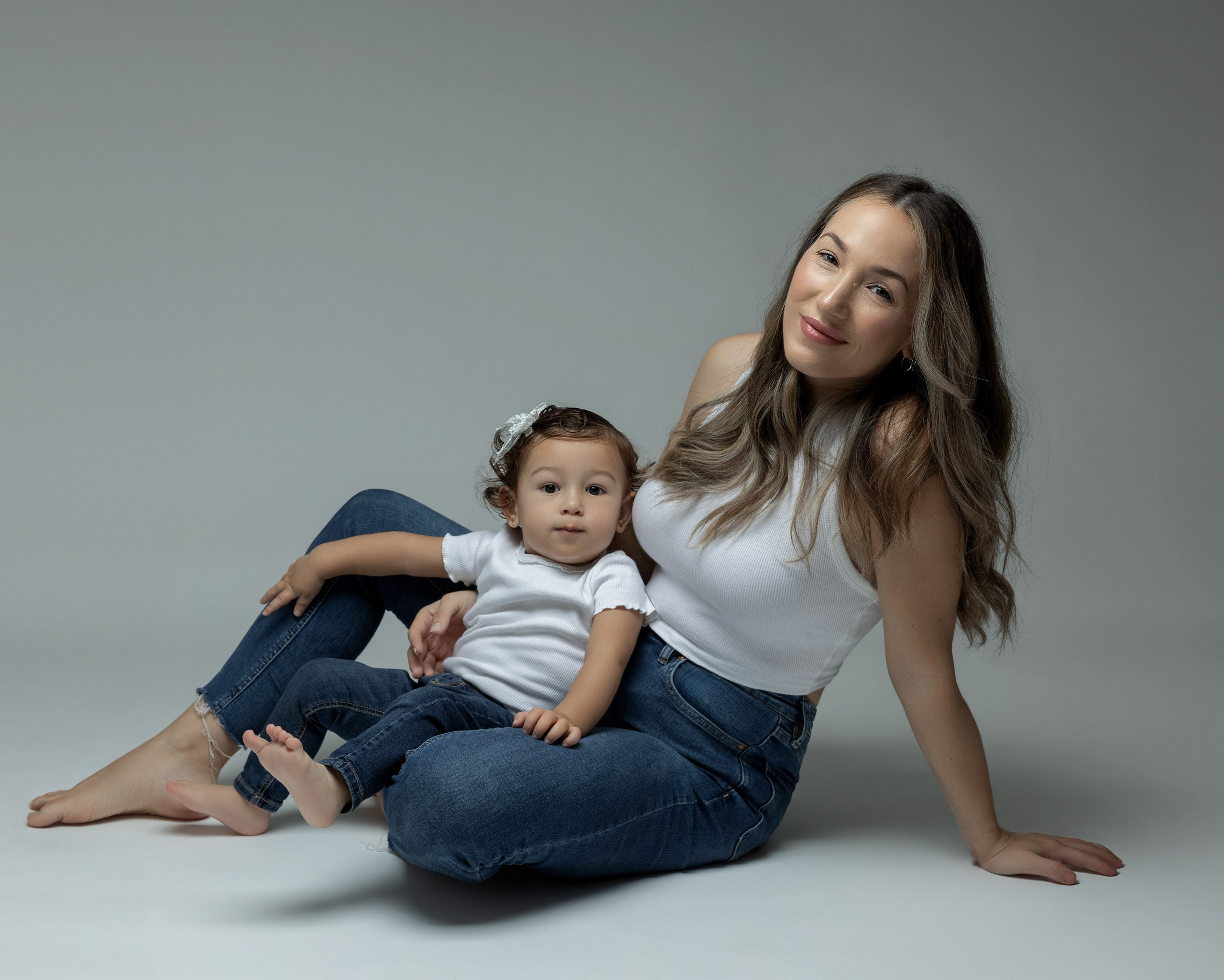 Sesiones de fotografía Infantil , sesiones de fotos la madre con niño o bebe , fotografía Infantil , fotografía familiar , fotos bebes pequeños