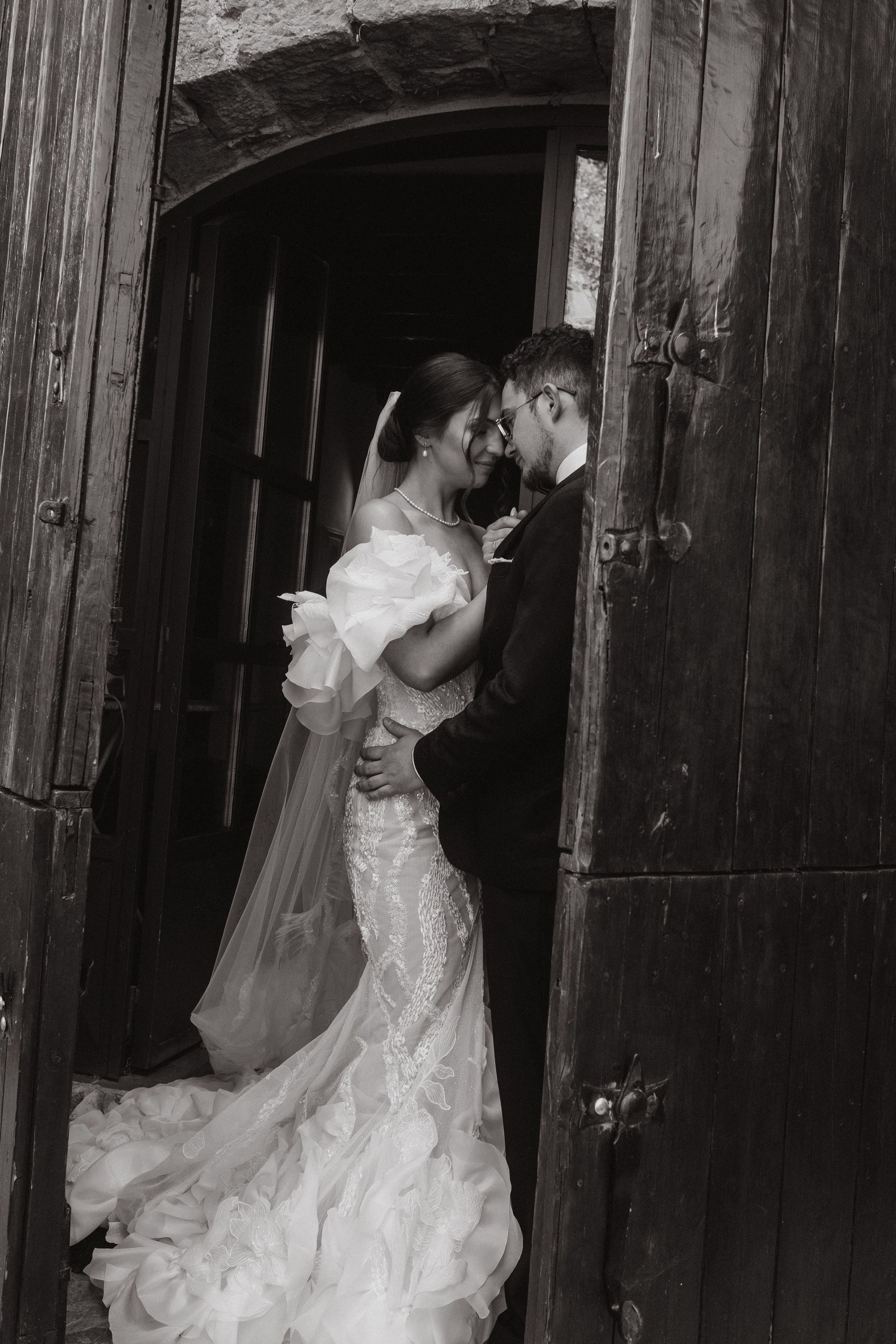 Katarzyna & Jan. Masia Santa Monica. Paola wedding photographer / videographer in Barcelona