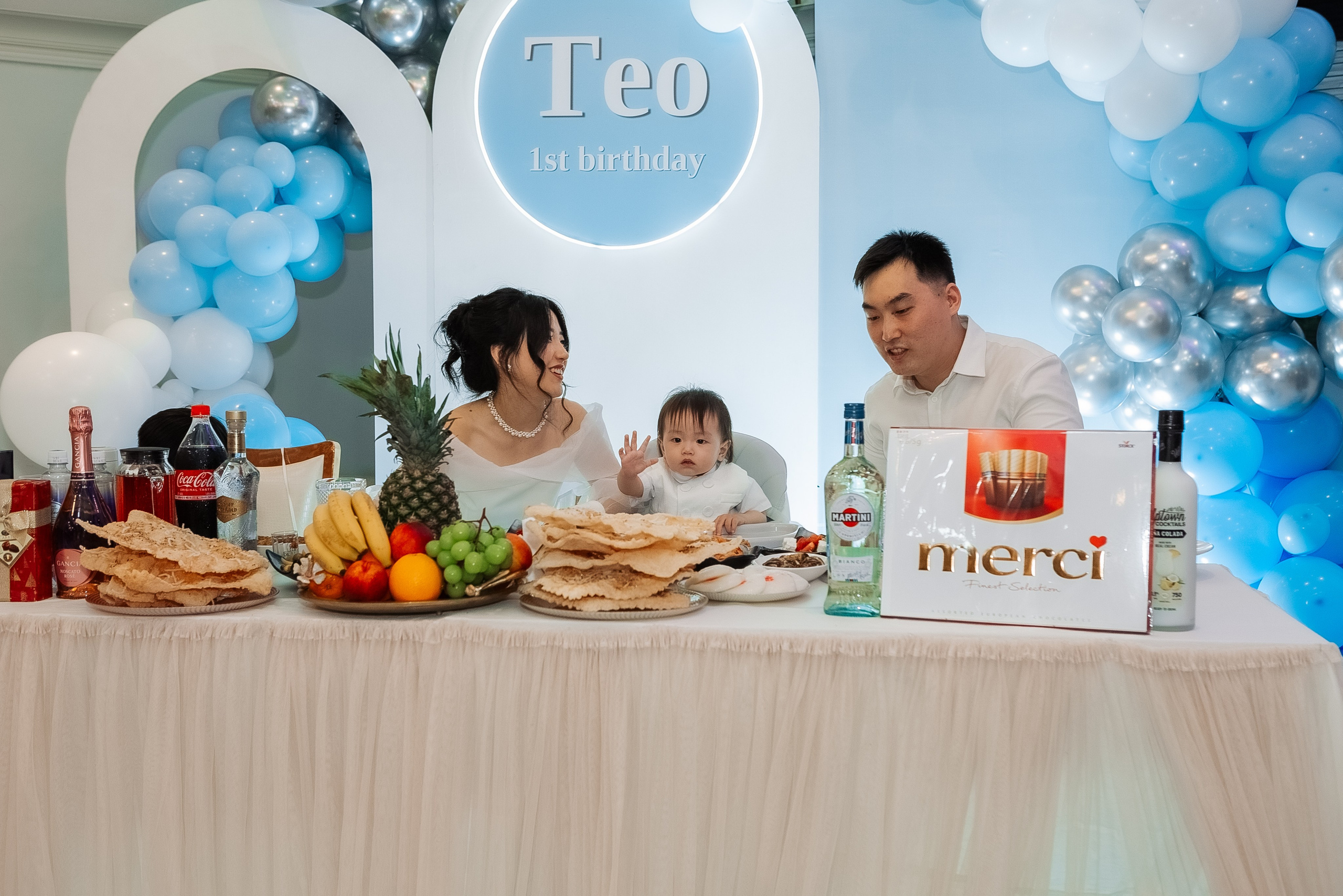 Тео дома и в ресторане. Фотограф беременности, ньюборн и годовасиков в Корее Жанна Хан