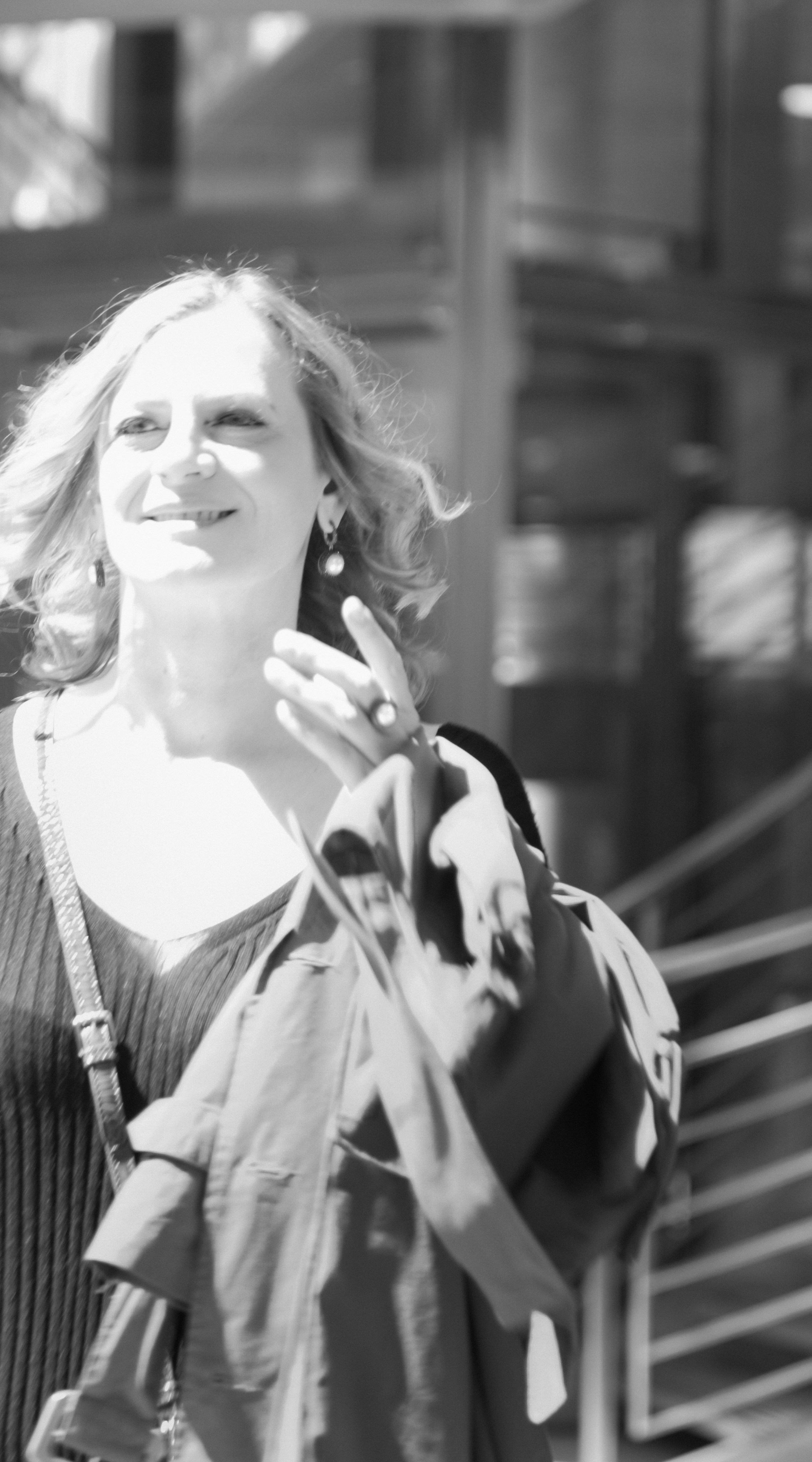 Schwarz-Weiß-Fotoshooting am Flughafen. Schwarz-weiß Fotografie in Münster. Fotografin Viktoria Roschen