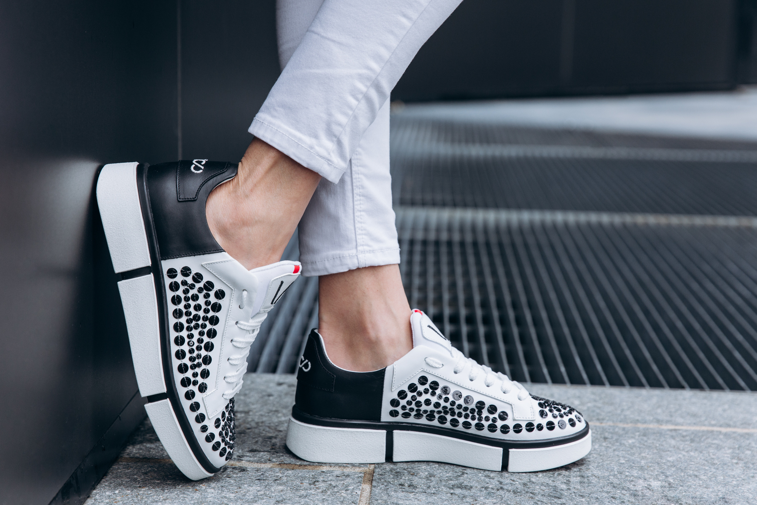 V-DESIGN | Milan, Italy | 2018. Petru Gorea Photography | Family | Portrait | Fashion | Brand