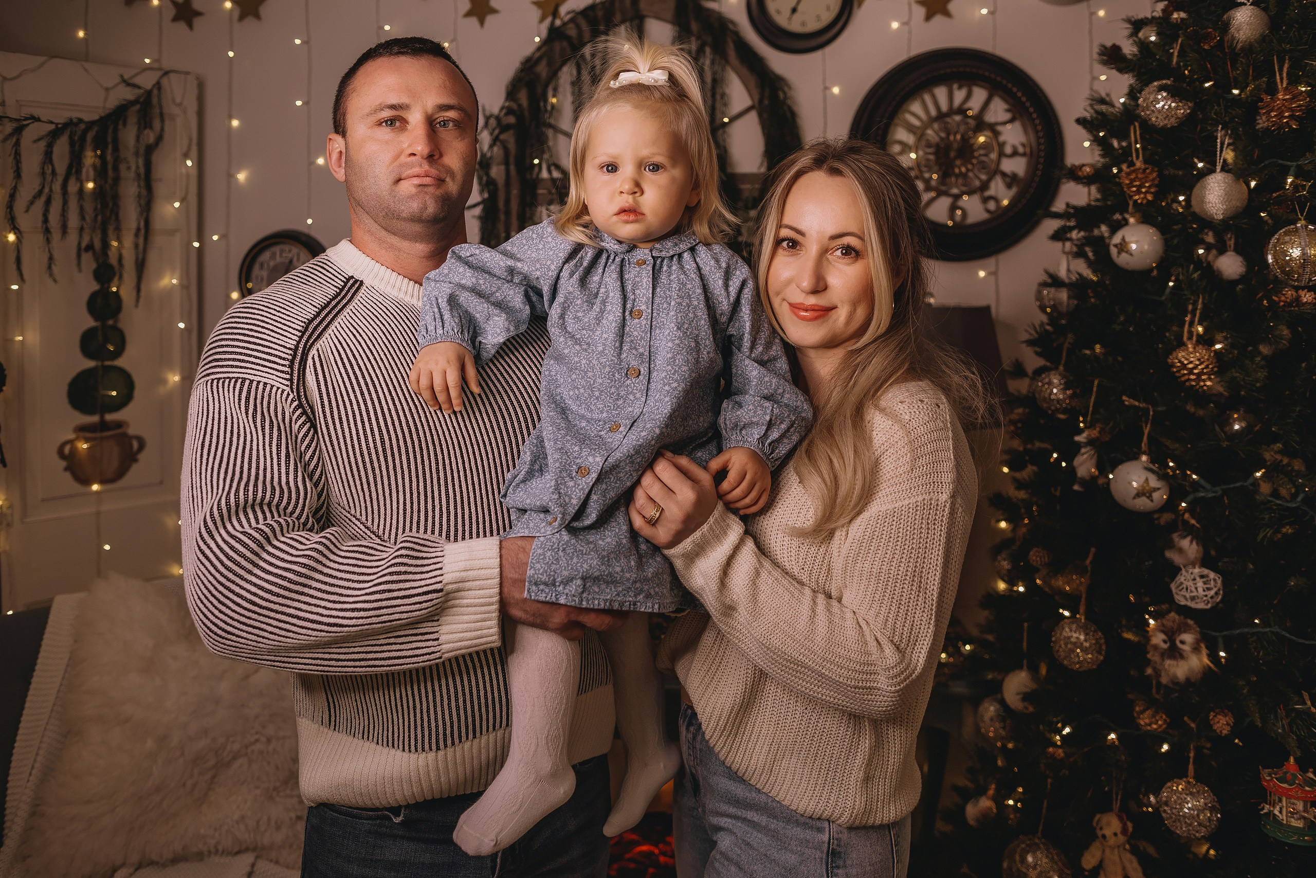 12.08.2025 Christmas Photoshoot. Wedding family event photographer in Chicago Nick Yushevich