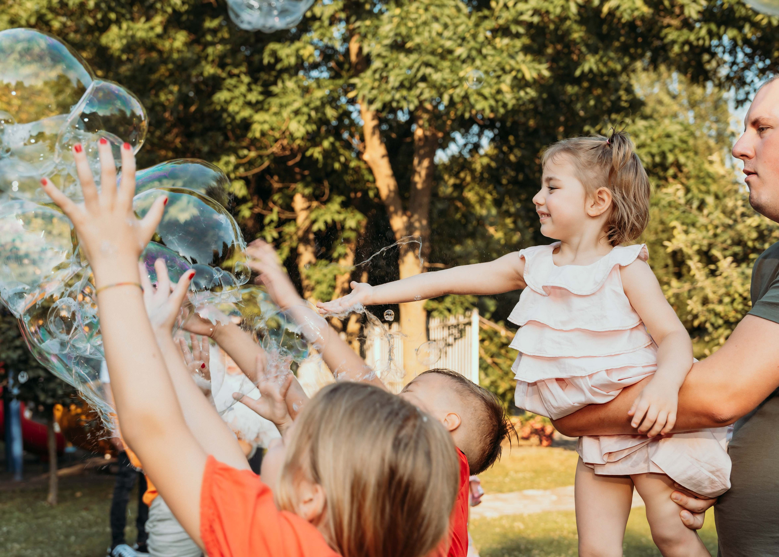 FOTOGRAFISANJE ROĐENDANA. DEČIJI FOTOGRAF BEOGRAD|NOVOGODISNJE FOTOGRAFISANJE|CAKE SMASH