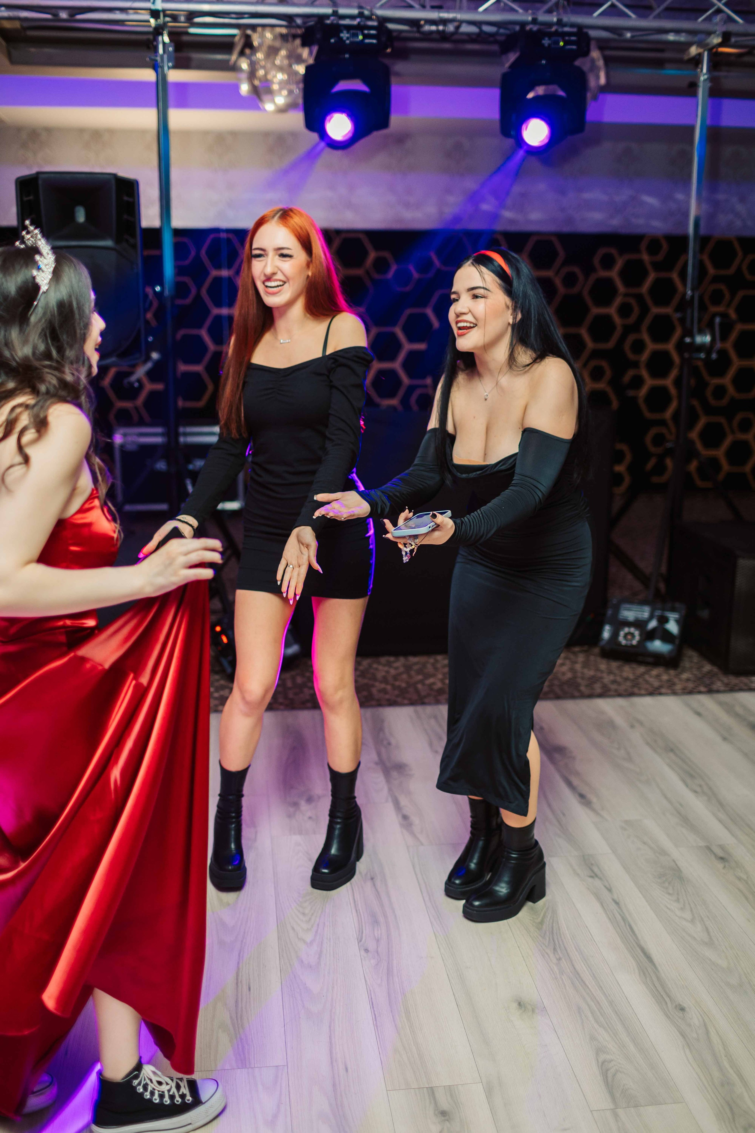 Majorat Miruna. Contrast Studio